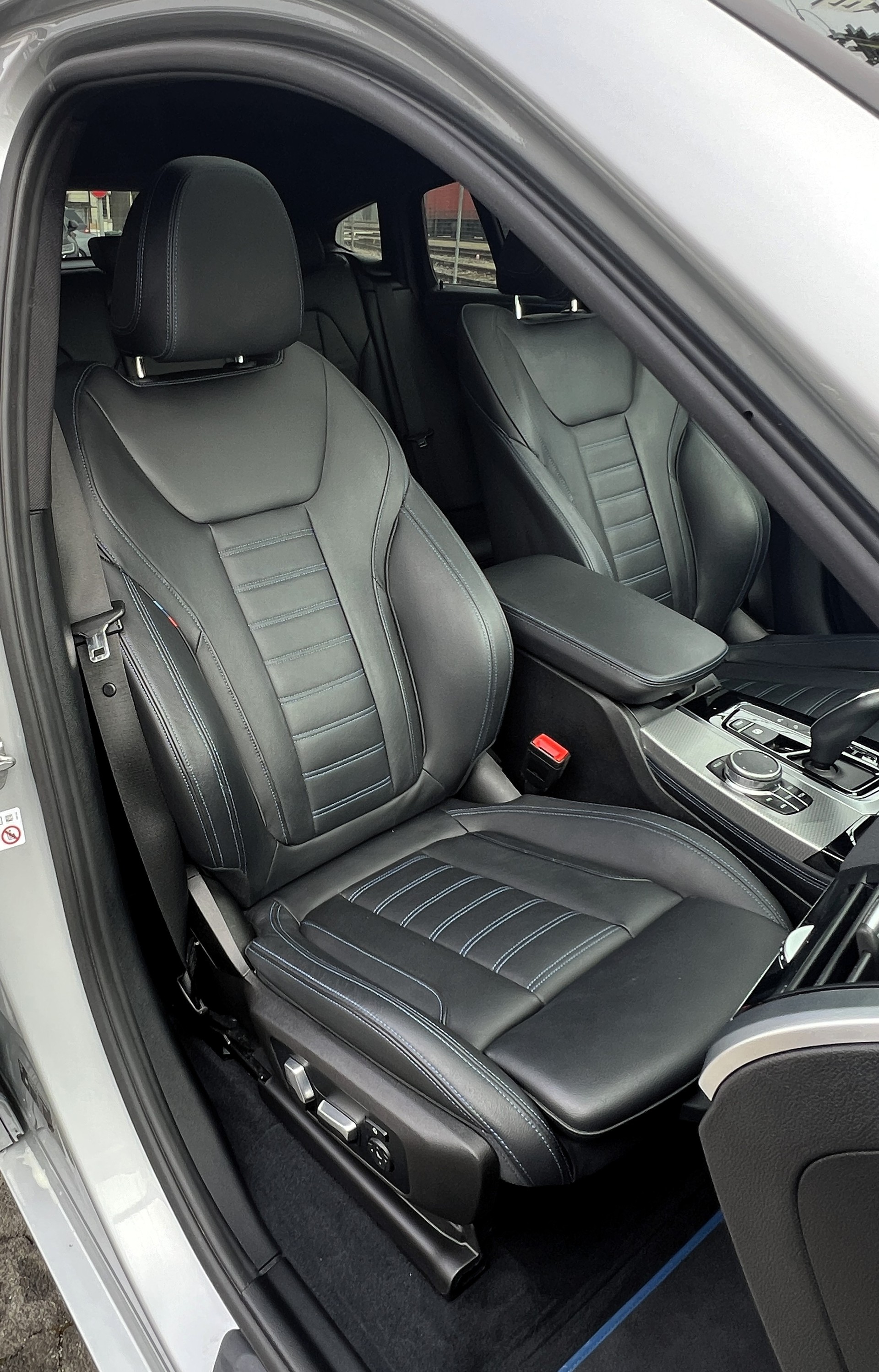 BMW X4 M40i Steptronic-image-14