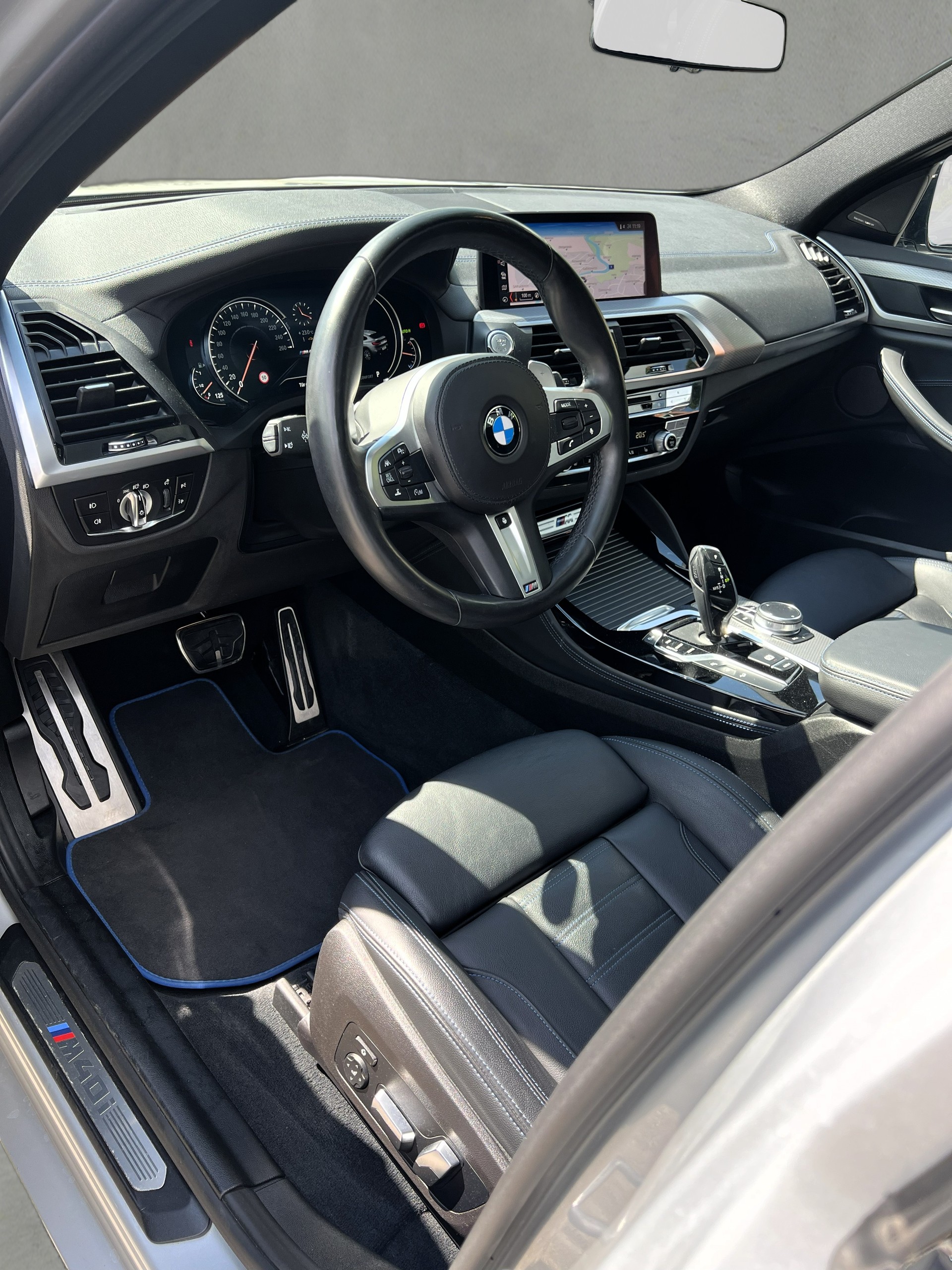 BMW X4 M40i Steptronic-image-14