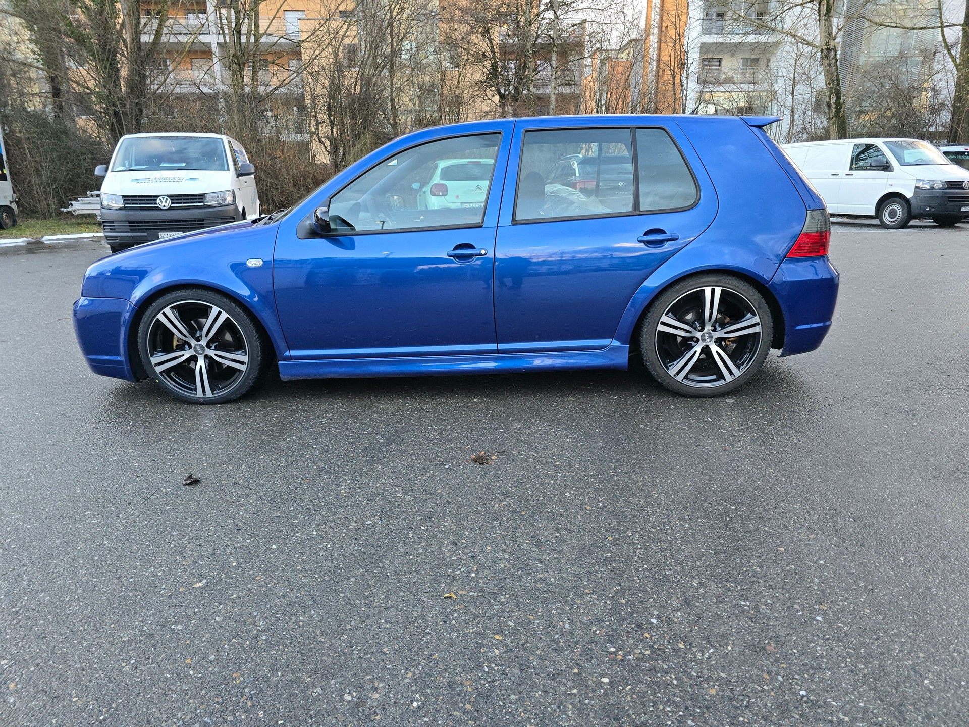 VW Golf 1.8 T GTI-image-8