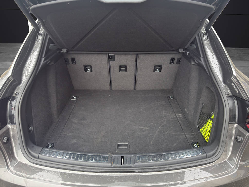 PORSCHE Macan 2.0-image-17