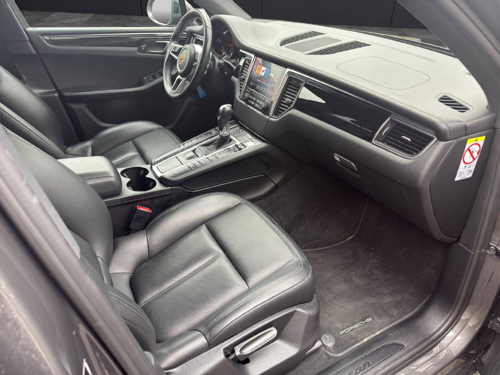 PORSCHE Macan 2.0-image-9
