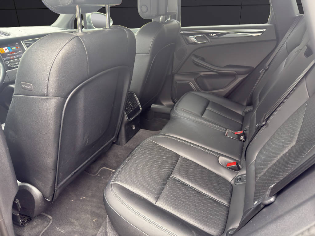 PORSCHE Macan 2.0-image-13