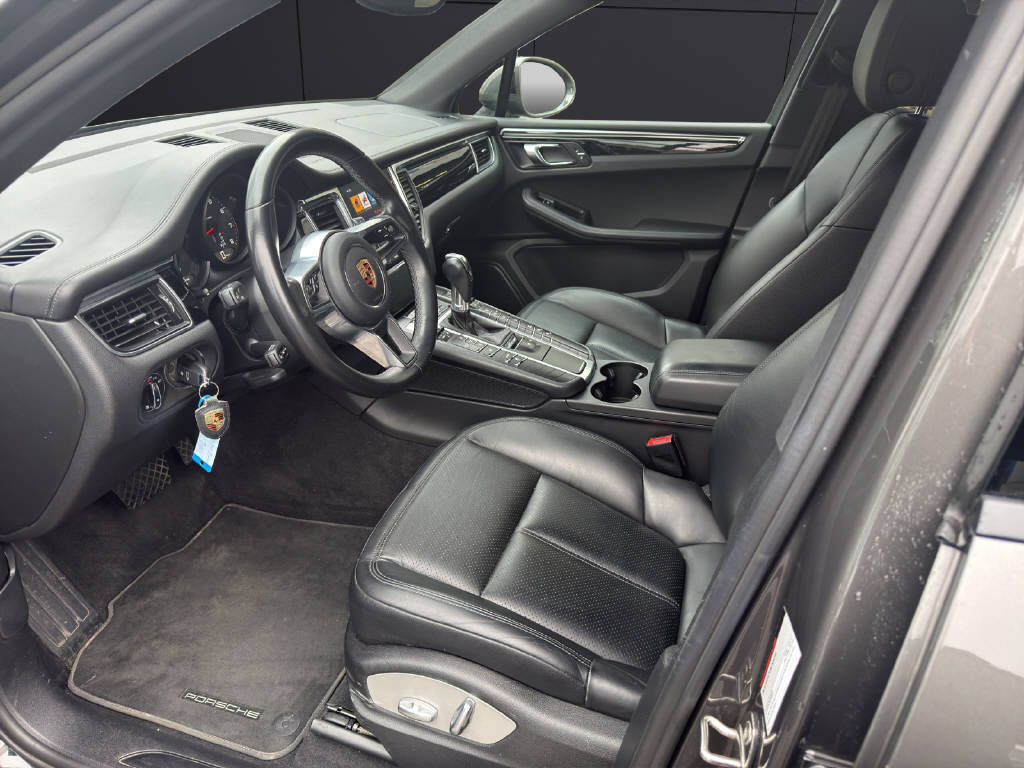 PORSCHE Macan 2.0-image-8