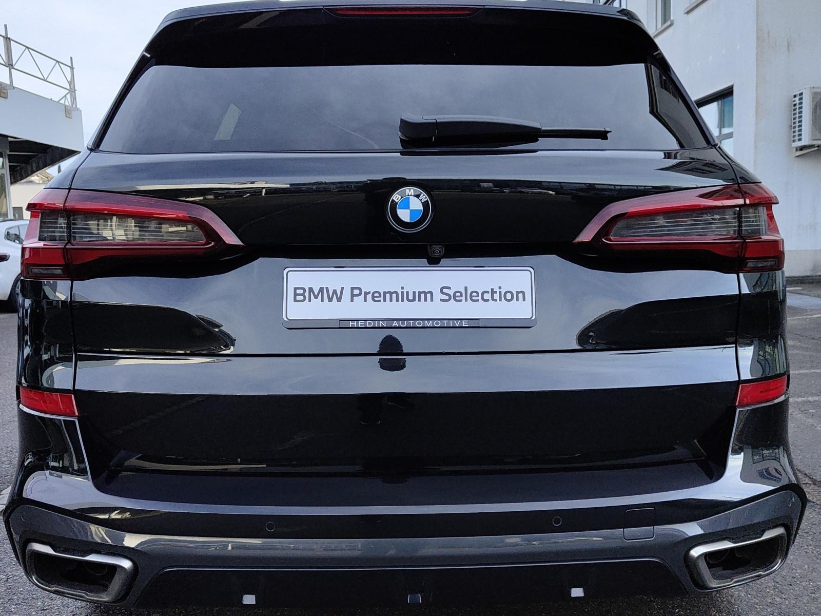 BMW X5 M50i xDrive-image-22
