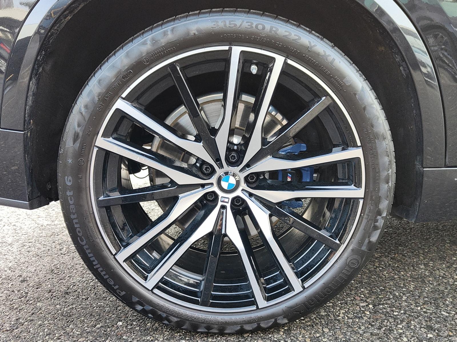 BMW X5 M50i xDrive-image-17
