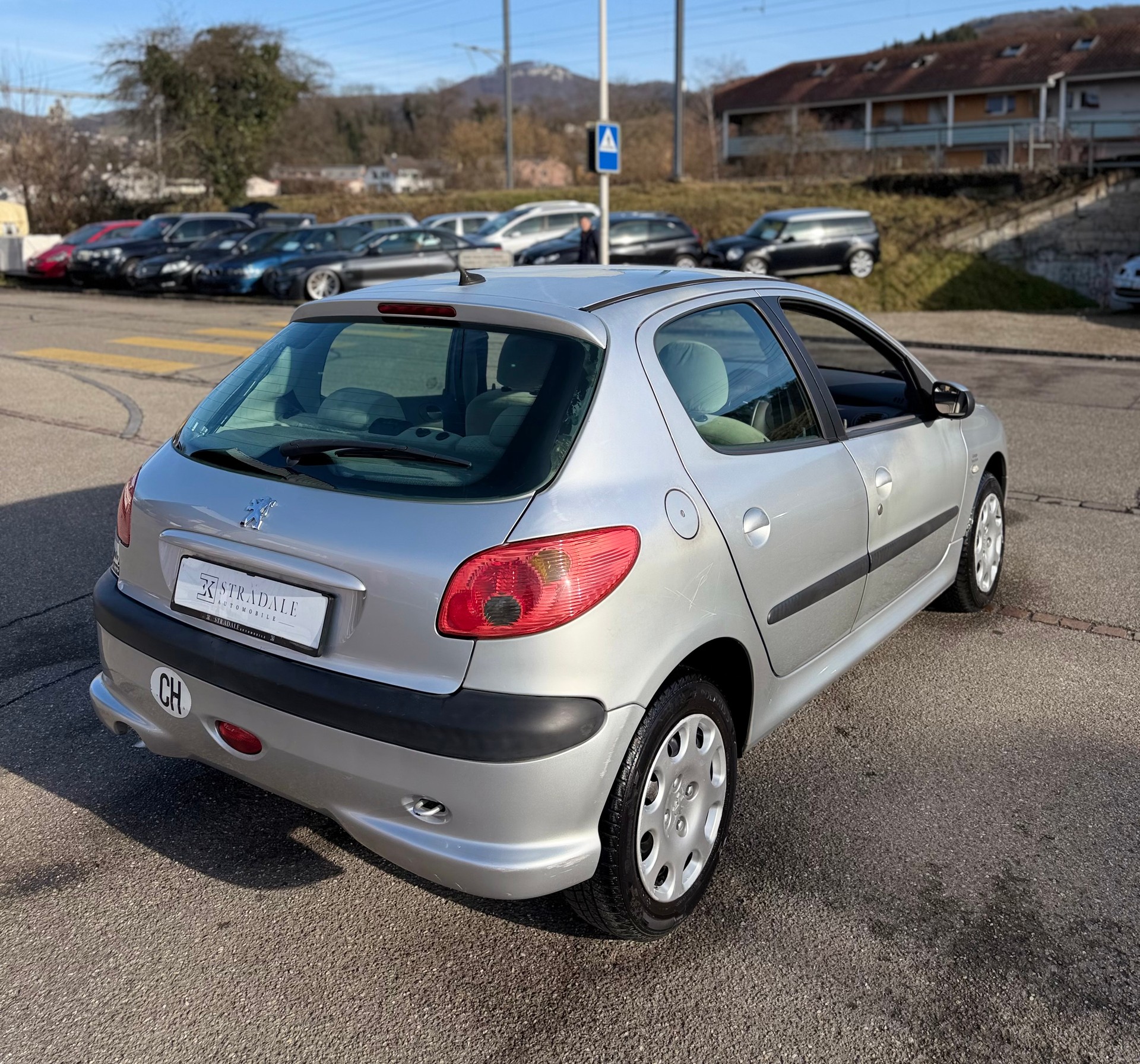 PEUGEOT 206 1.6 16V (XT) Premium-image-6