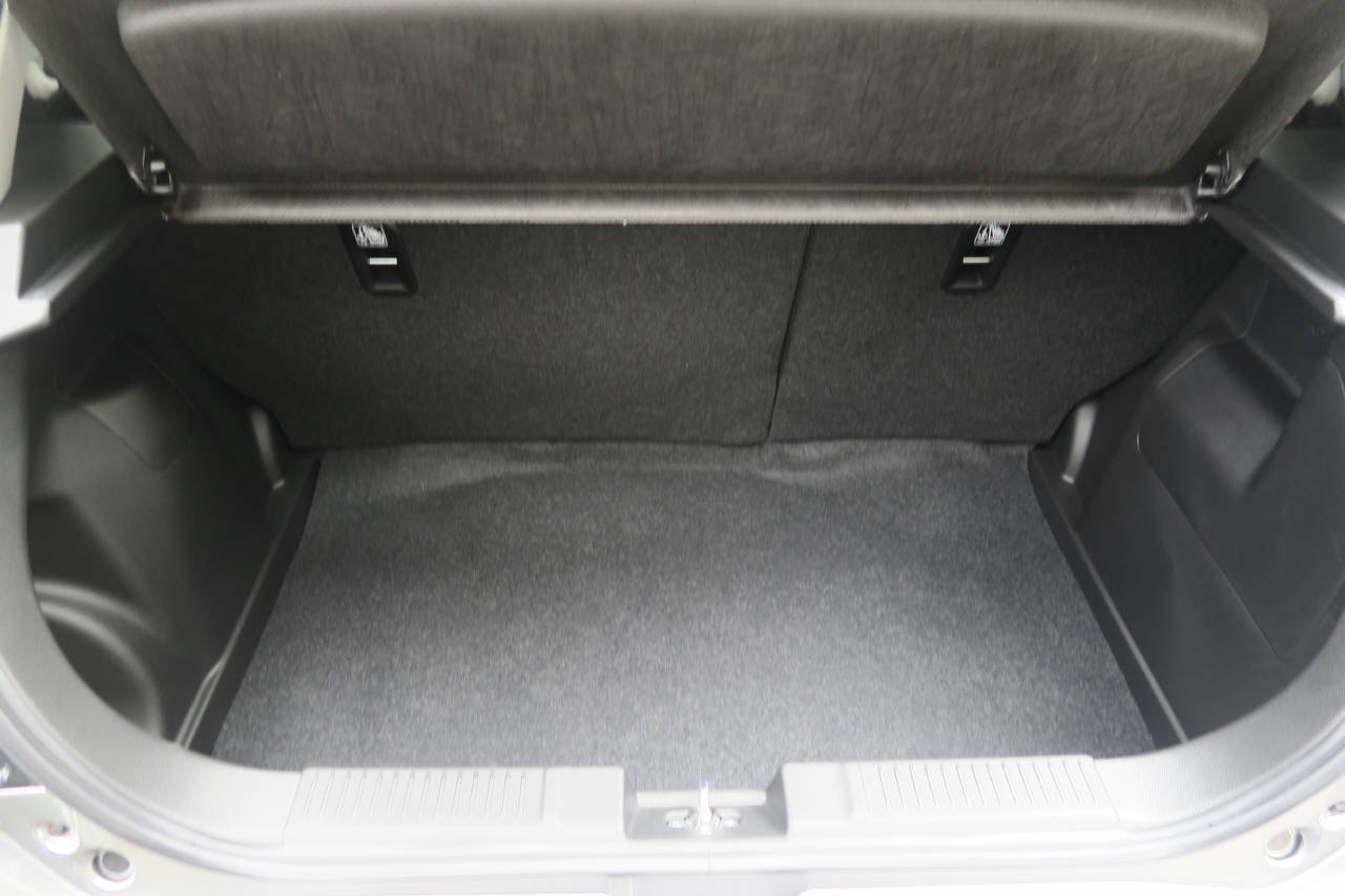 SUZUKI Swift 1.2 Sakura Top Hybrid 4x4-image-15