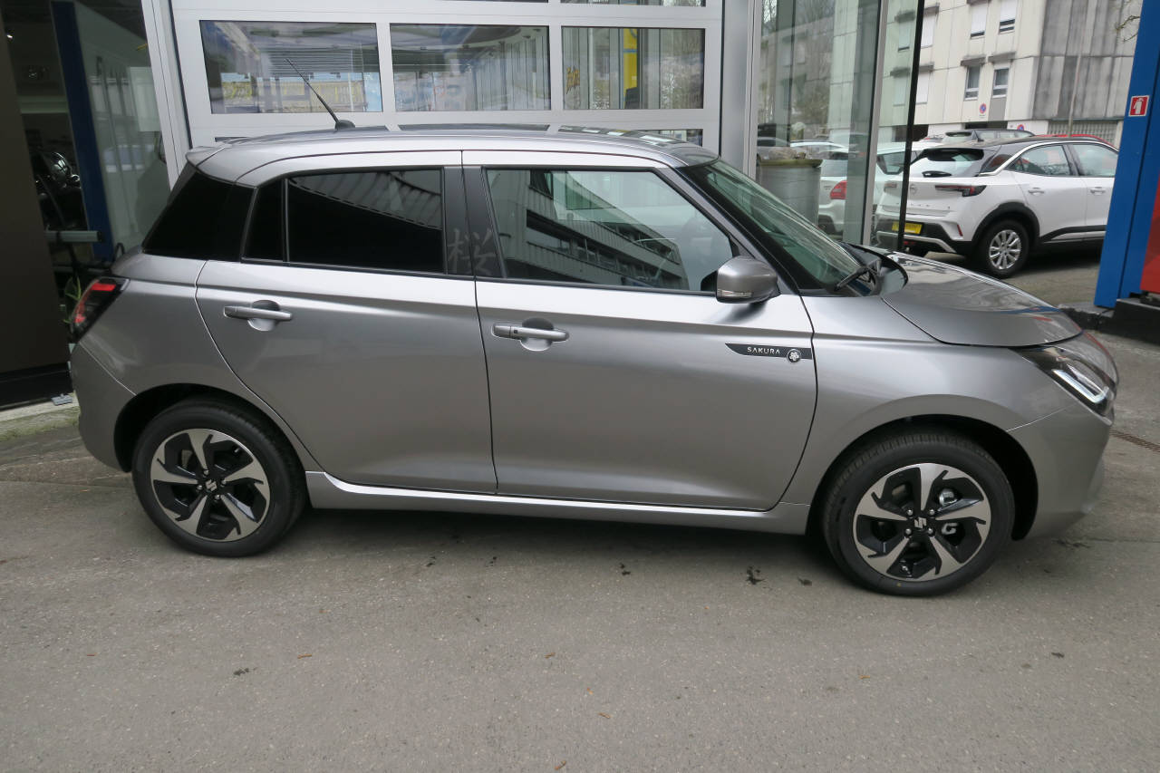 SUZUKI Swift 1.2 Sakura Top Hybrid 4x4-showroom-element-1