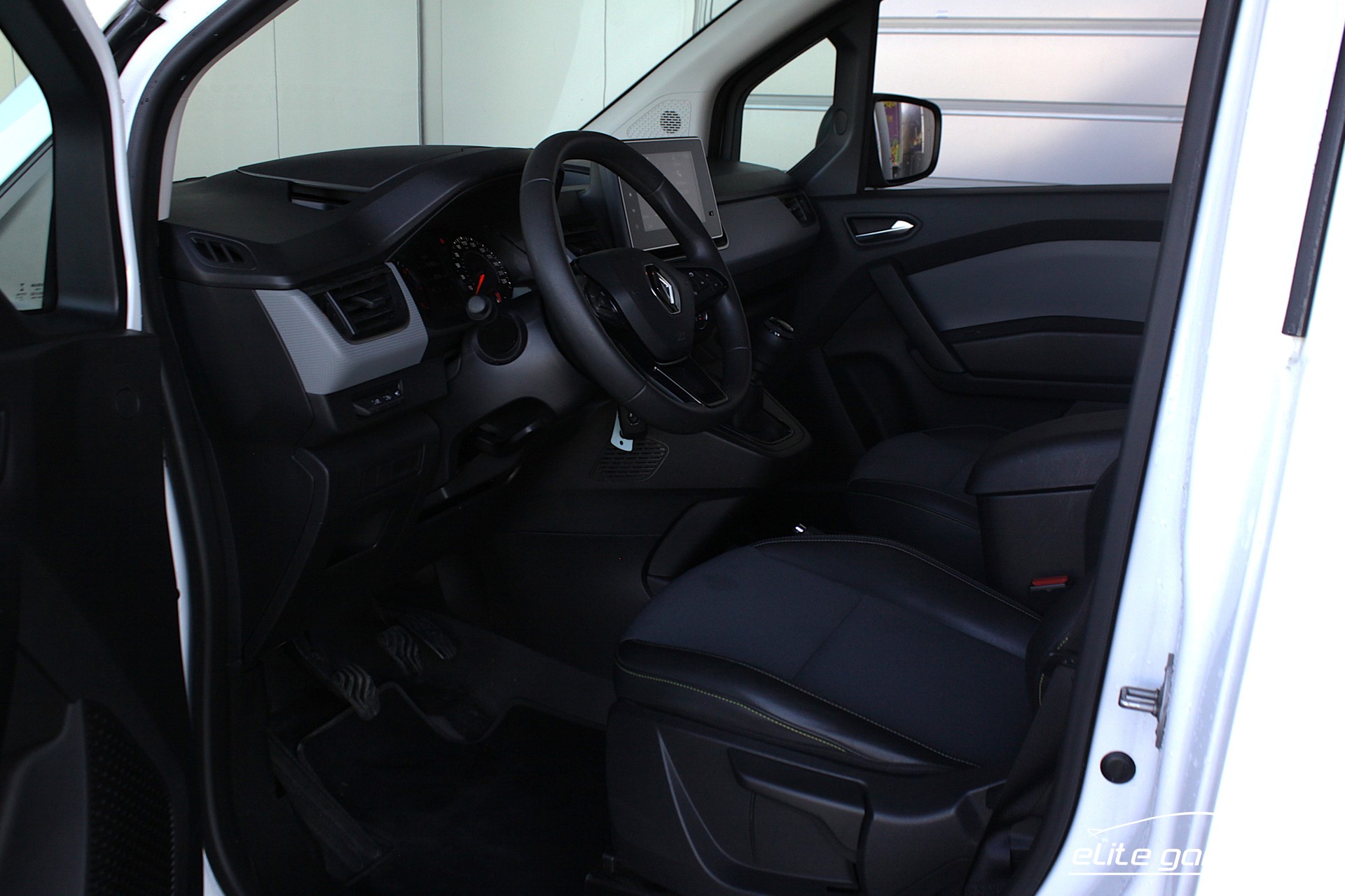 RENAULT Kangoo Van 1.3TCe Open Sesame 130 PF Extra-image-13