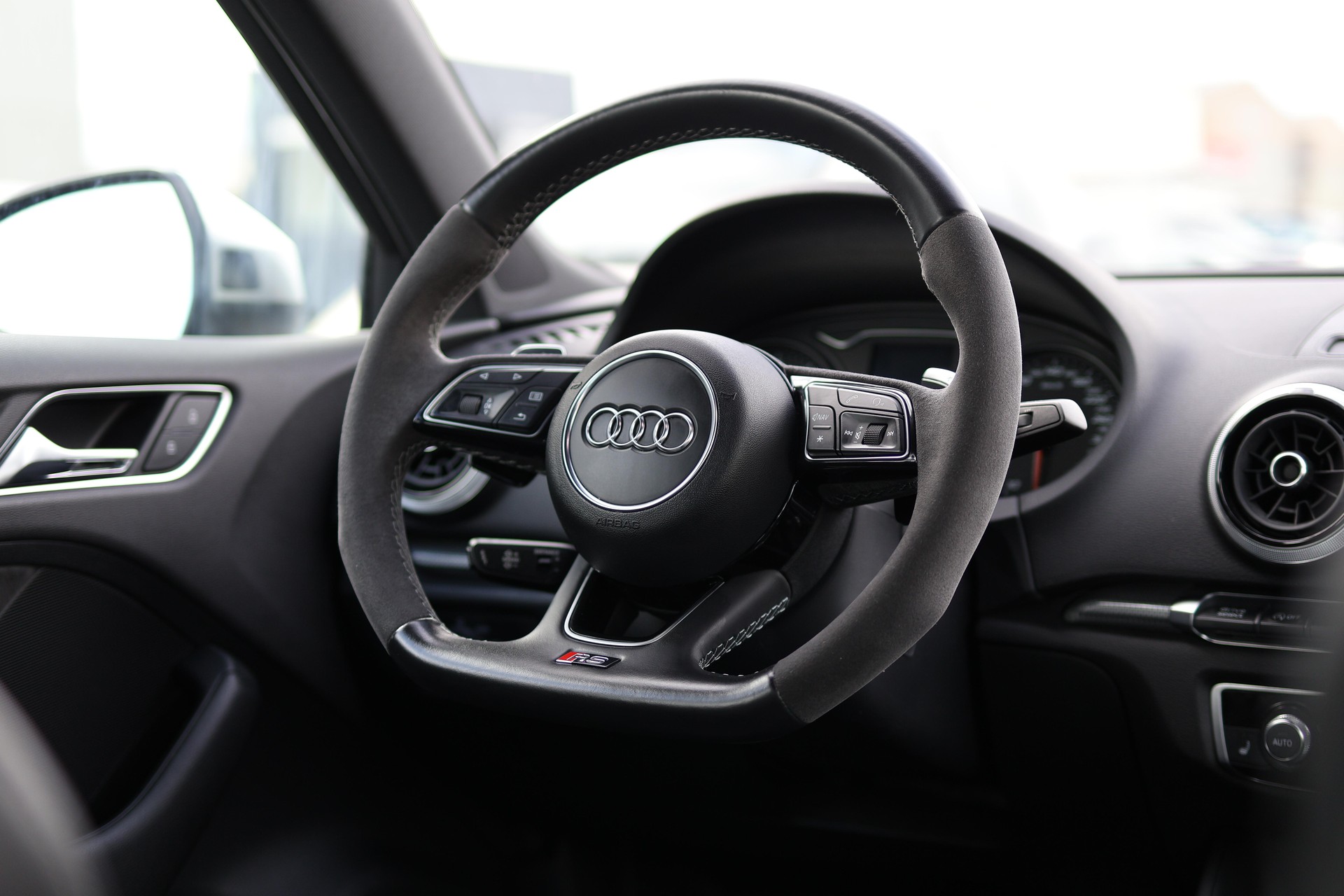 AUDI RS3 Sportback 2.5 TFSI quattro S-Tronic *Ohne OPF*-image-25