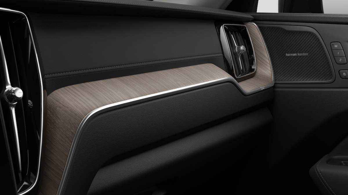 VOLVO XC60 2.0 T8 TE Ultra Dark eAWD-image-9