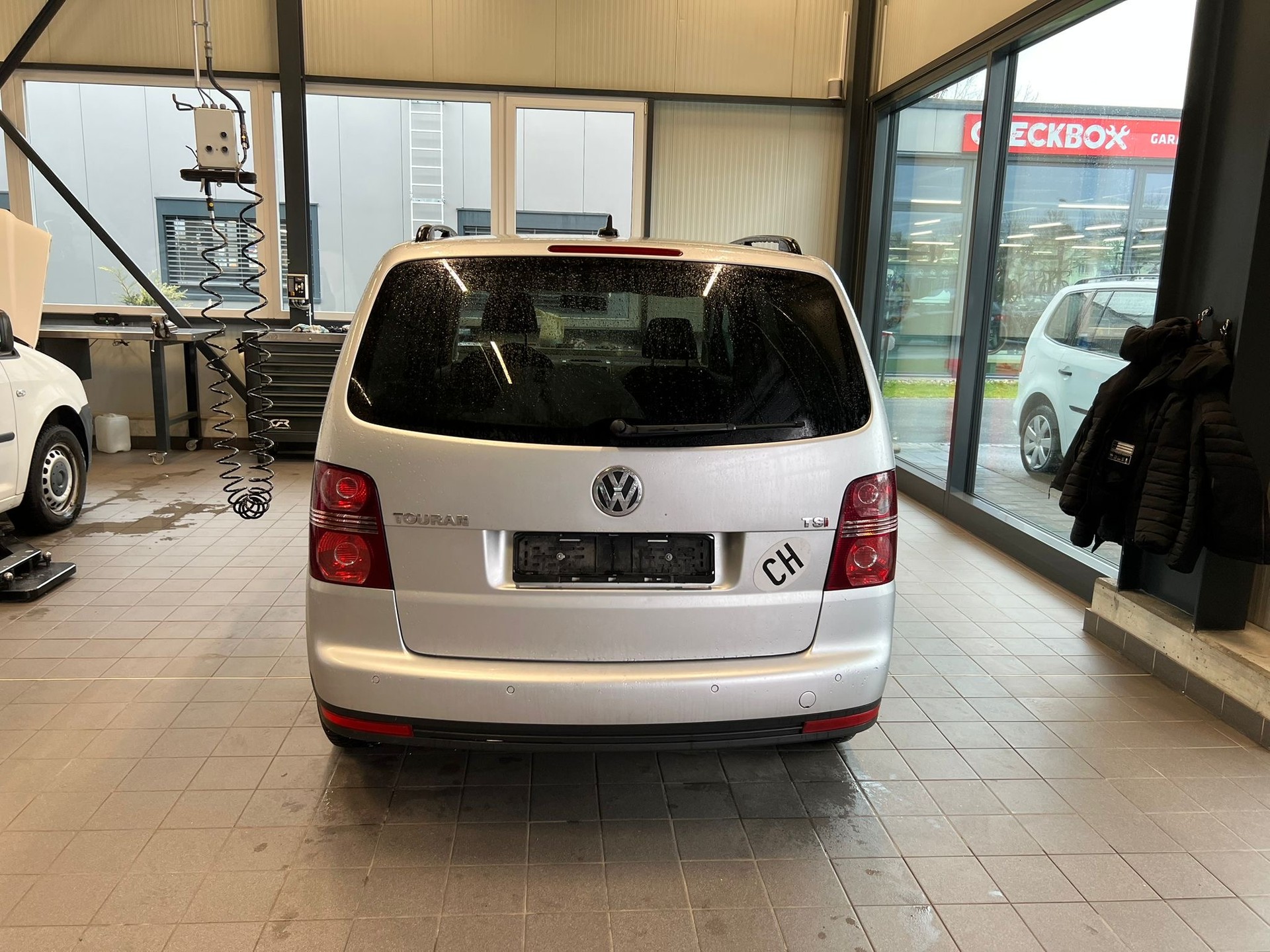 VW Touran 1.4 TSI Trendline-image-1
