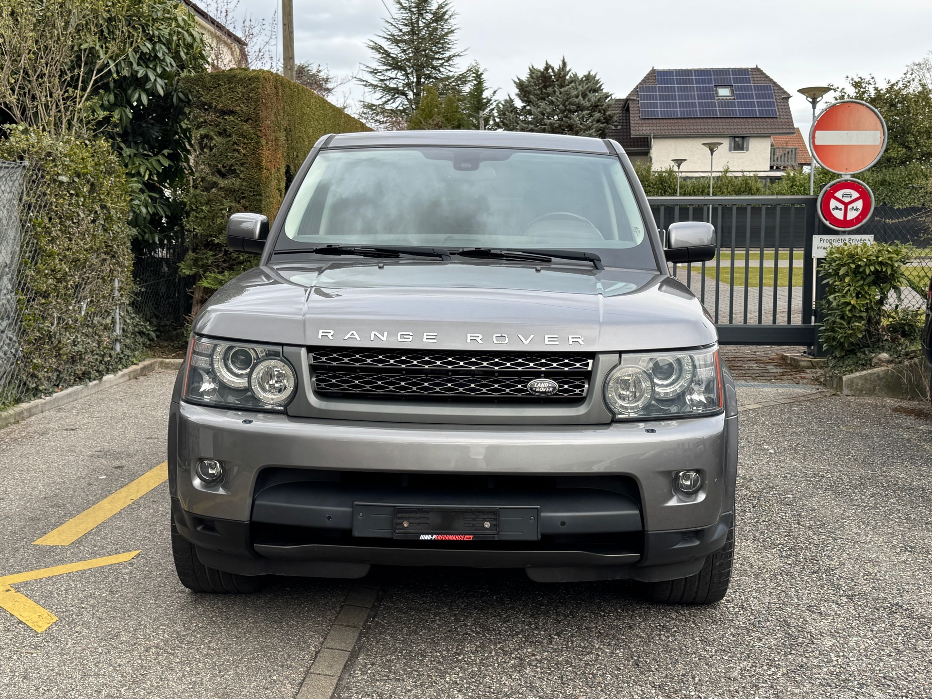 LAND ROVER Range Rover Sport 3.0 TDV6 HSE Automatic-image-0