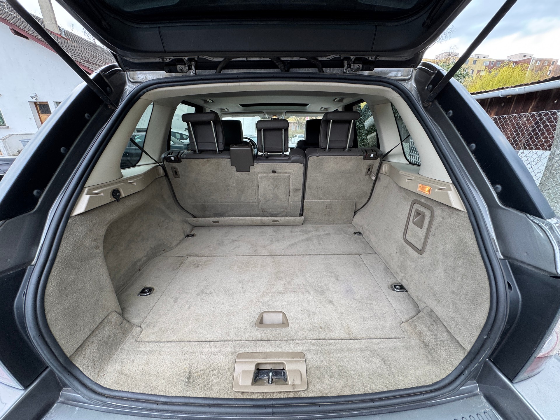LAND ROVER Range Rover Sport 3.0 TDV6 HSE Automatic-image-12