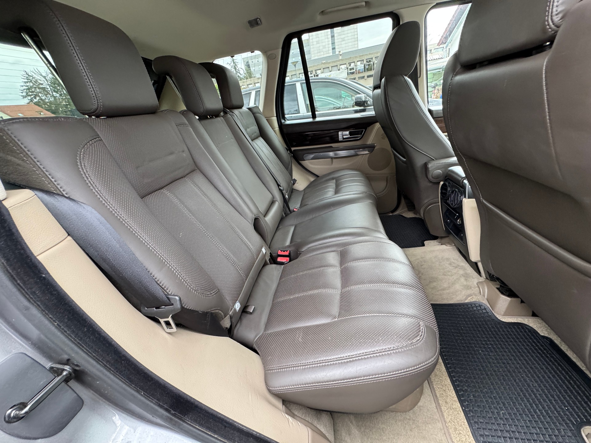LAND ROVER Range Rover Sport 3.0 TDV6 HSE Automatic-image-8
