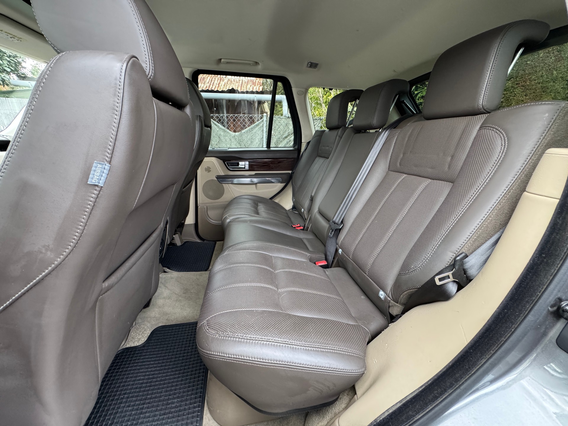 LAND ROVER Range Rover Sport 3.0 TDV6 HSE Automatic-image-9