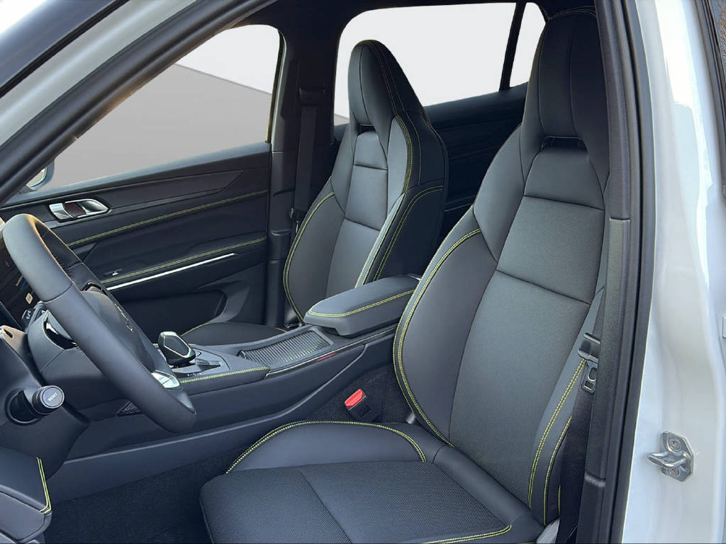 LYNK & CO 01 1.5 PHEV More-image-16