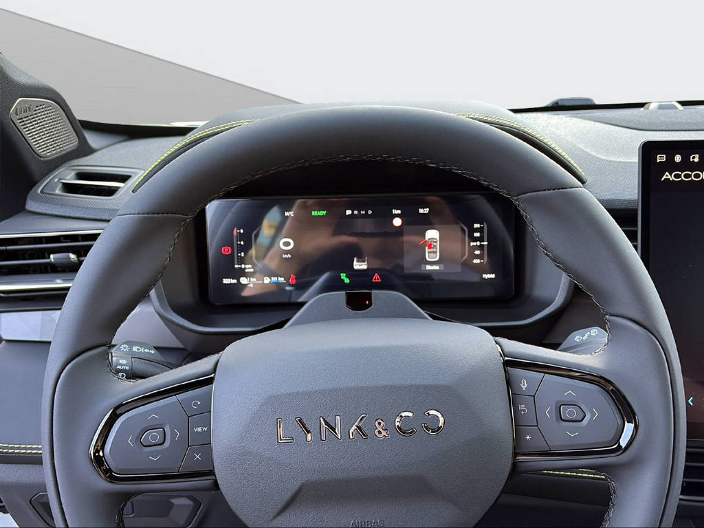 LYNK & CO 01 1.5 PHEV More-image-12