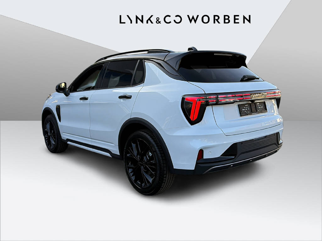 LYNK & CO 01 1.5 PHEV More-showroom-element-2