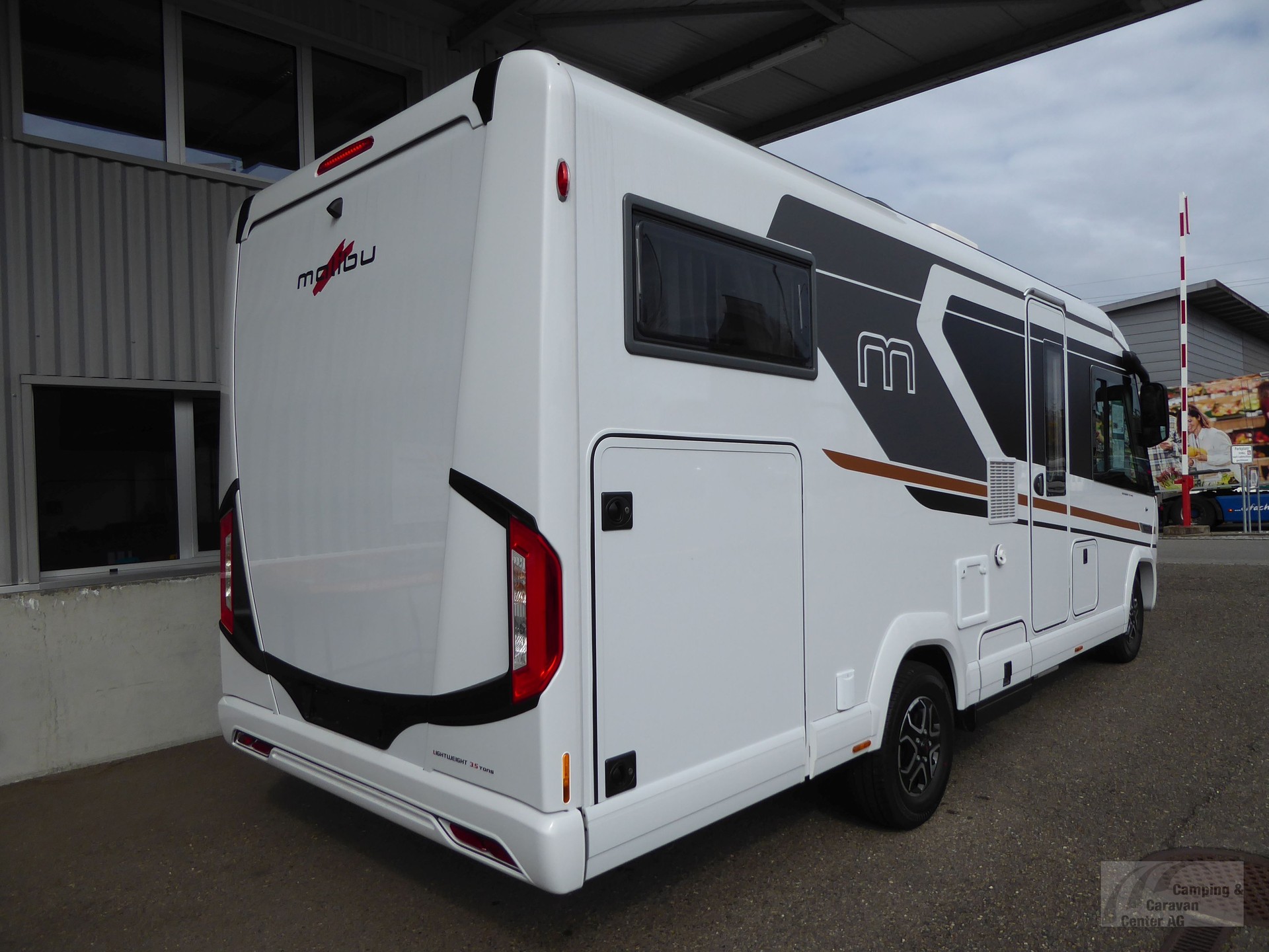 MALIBU I 450 RB-LE lightweight 3.5t-image-2