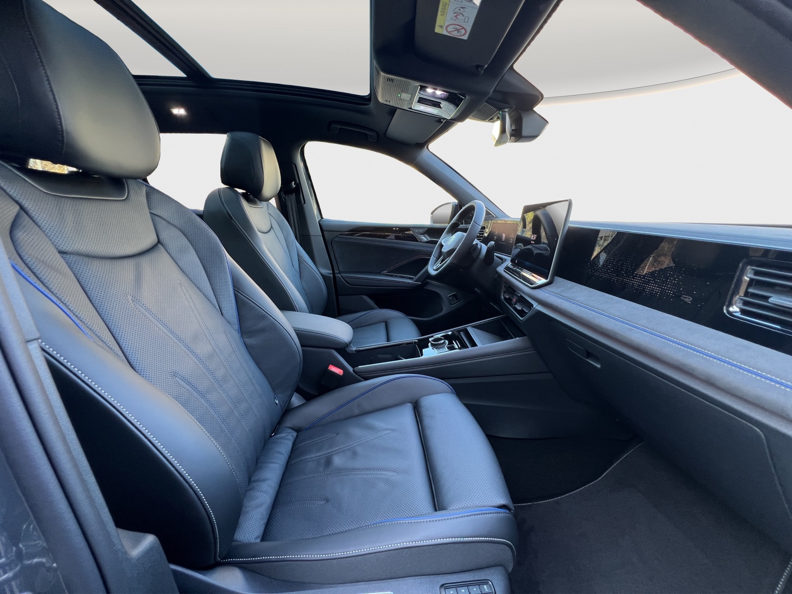 VW Tiguan 1.5 TSI evo2 eHybrid R-Line DSG-image-9