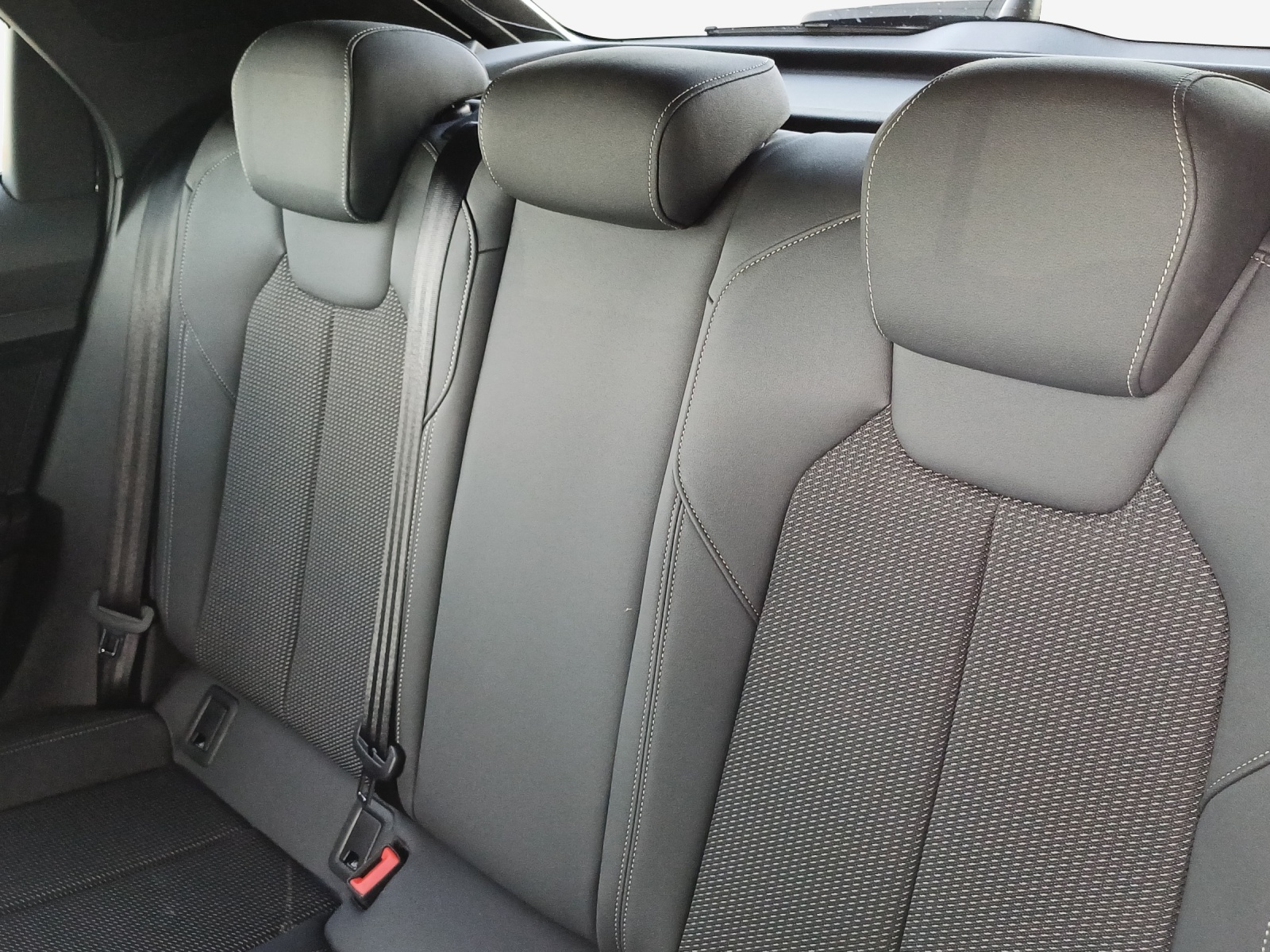 AUDI A1 Sportback 30 TFSI S Line Attraction S-tronic-image-11