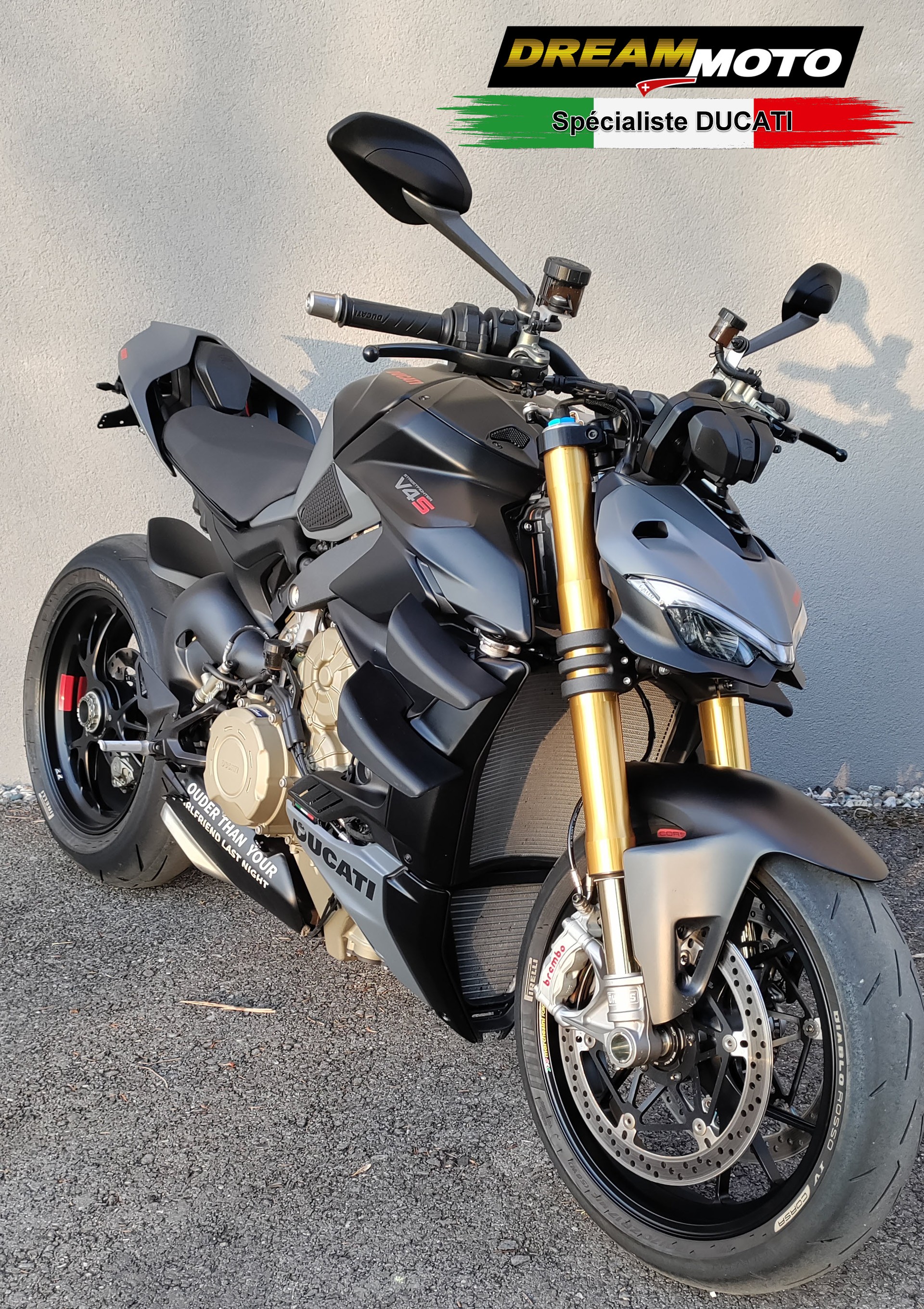 DUCATI Streetfighter V4 S-showroom-element-1