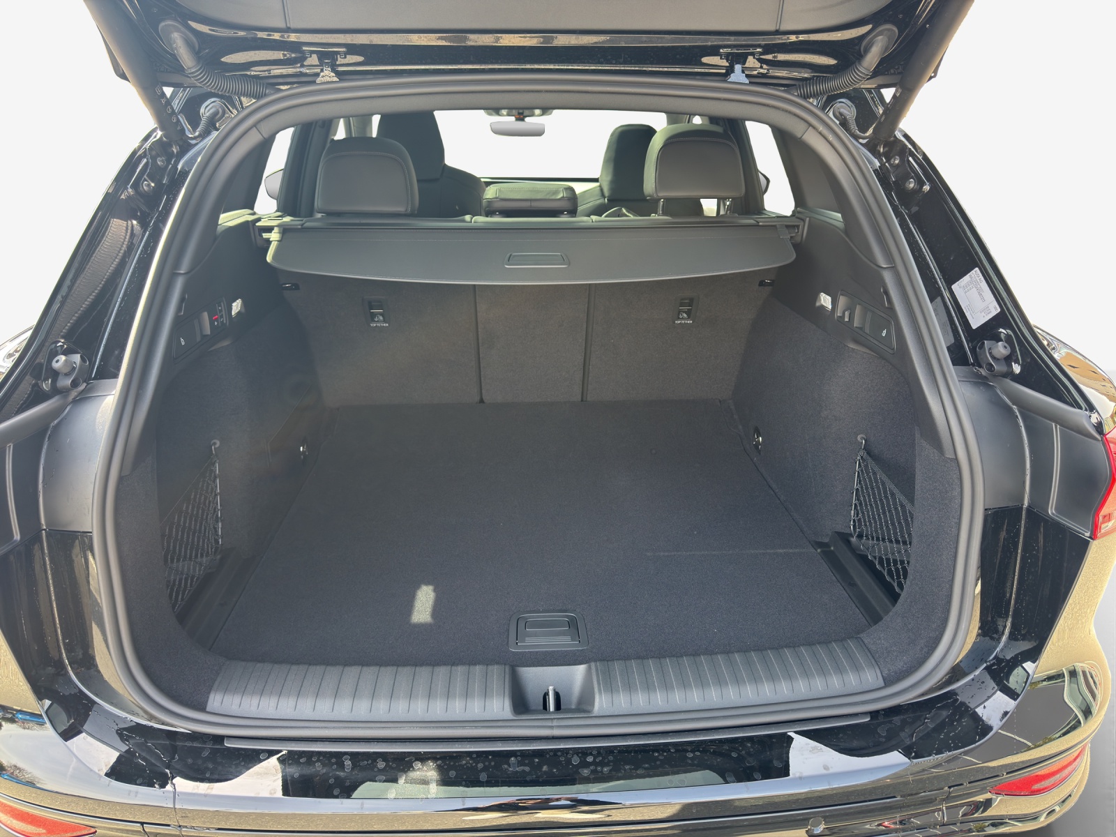 AUDI SQ6 e-tron quattro-image-12