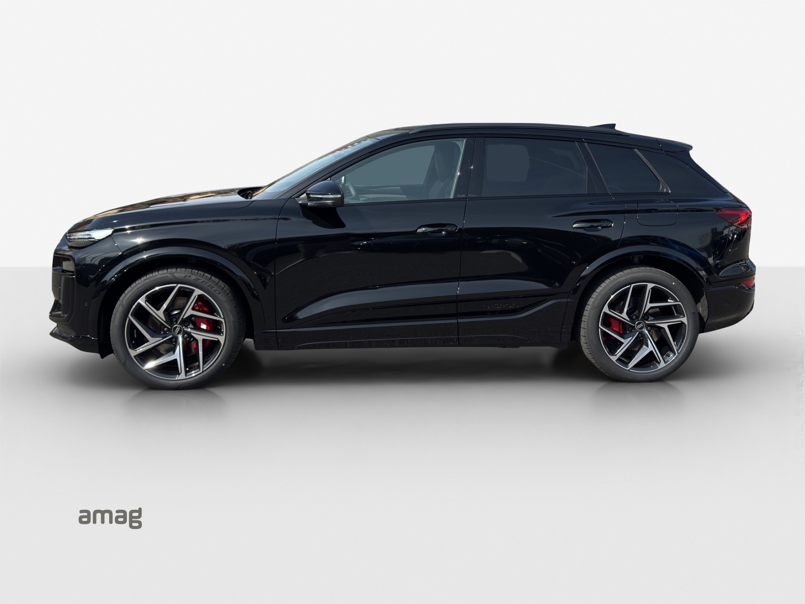 AUDI SQ6 e-tron quattro-image-1