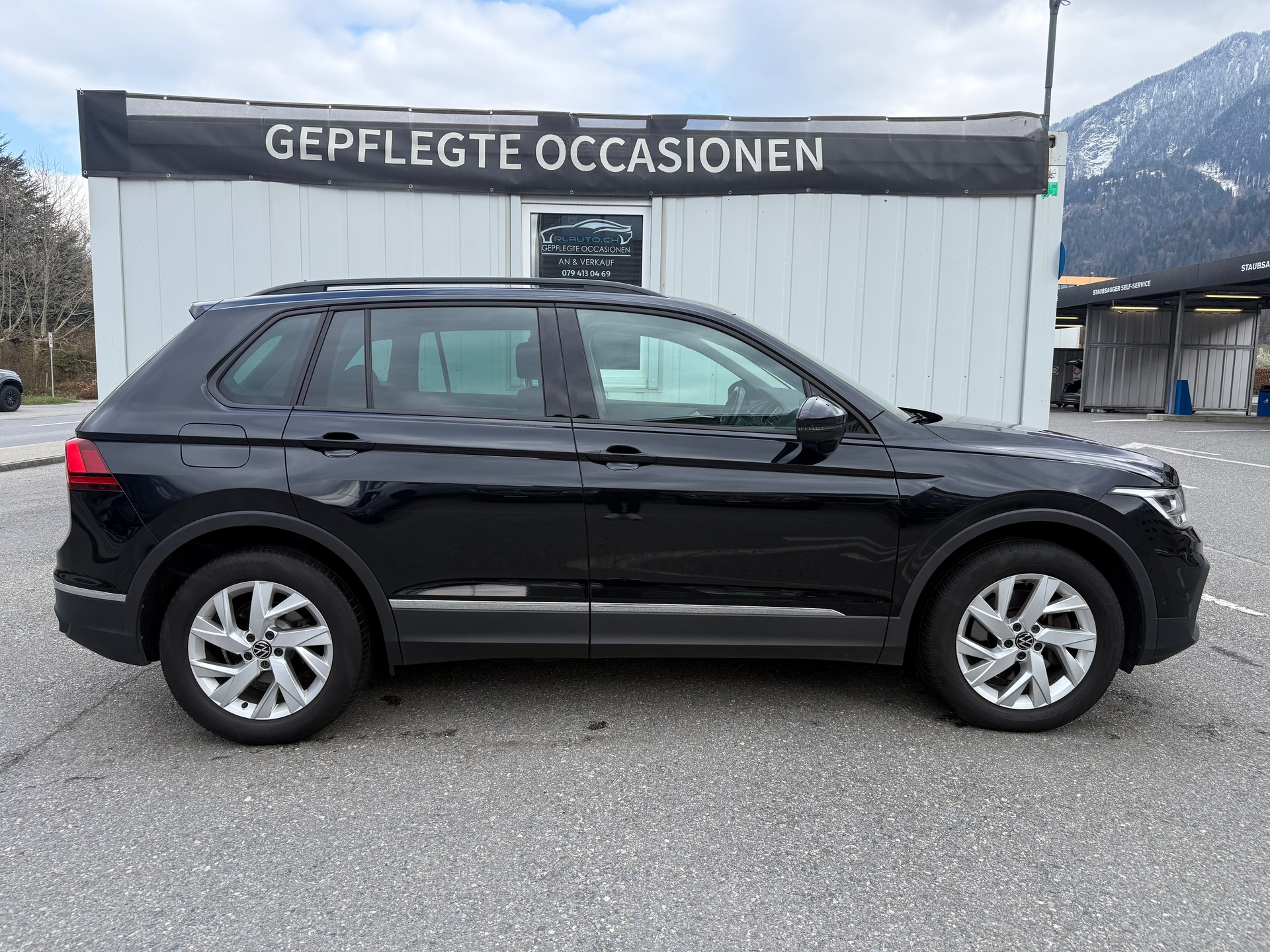 VW Tiguan 2.0TSI Life 4Motion DSG-image-1