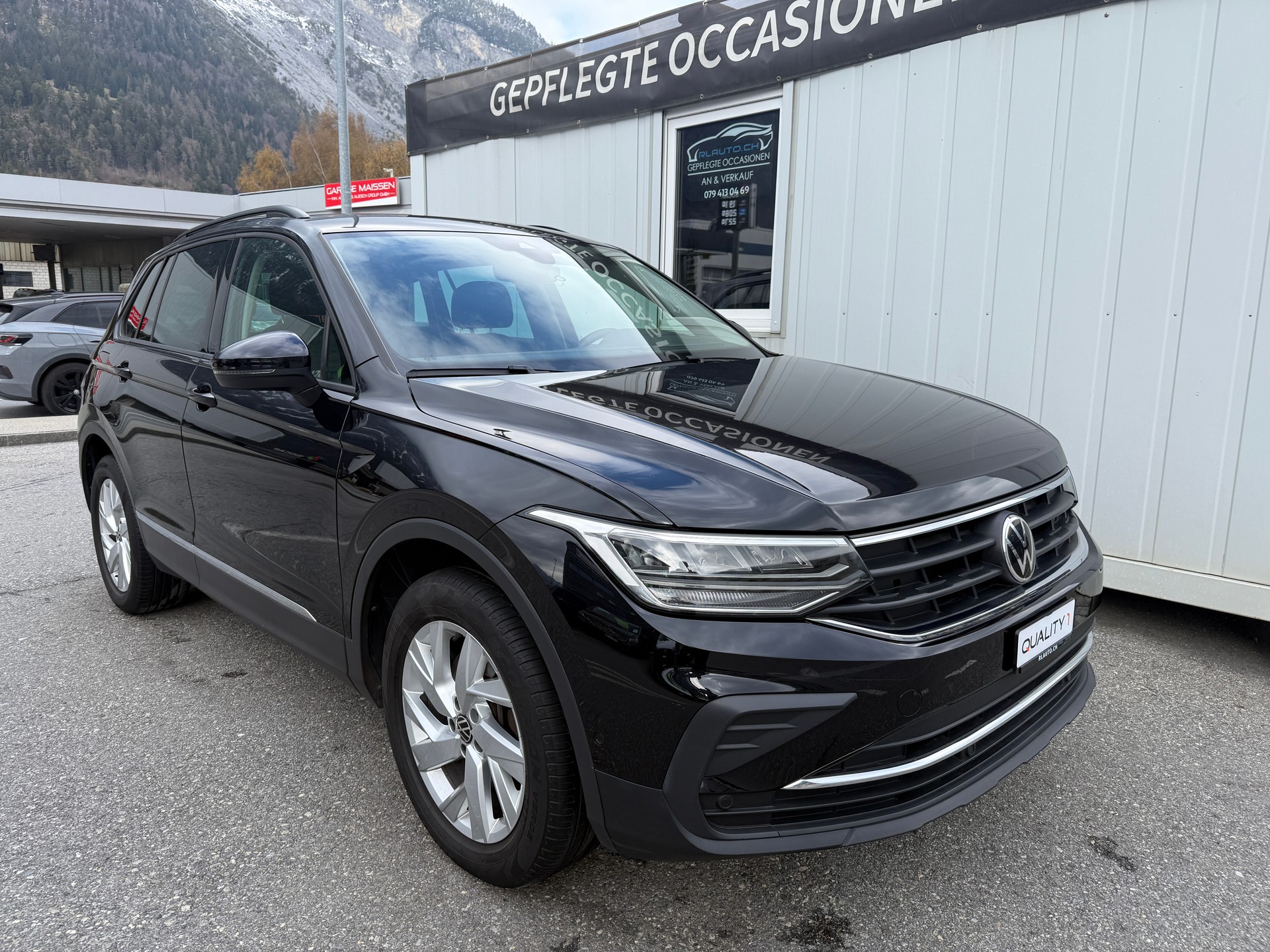 VW Tiguan 2.0TSI Life 4Motion DSG-image-0
