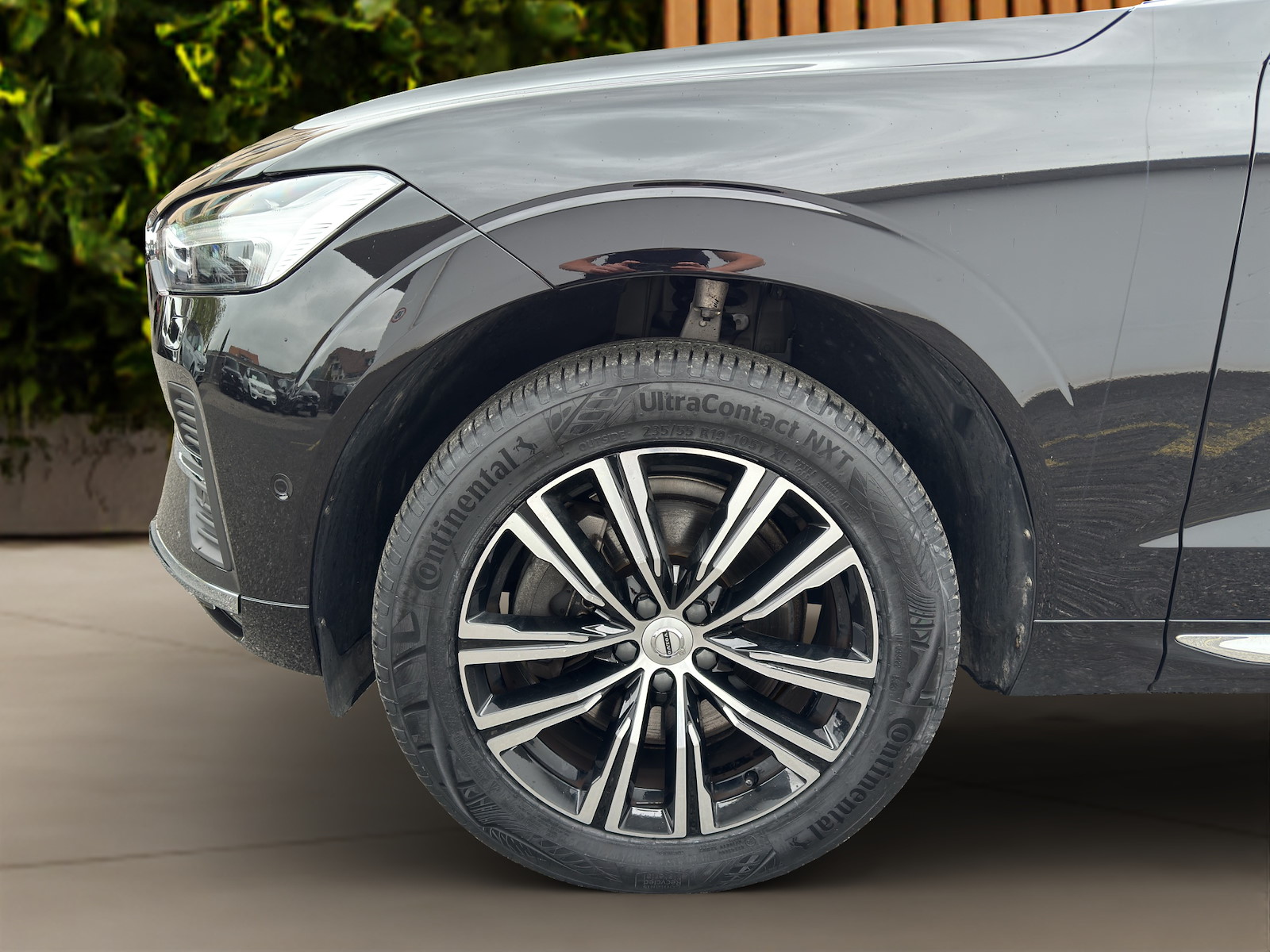 VOLVO XC60 2.0 B5 MH Inscription AWD-image-7