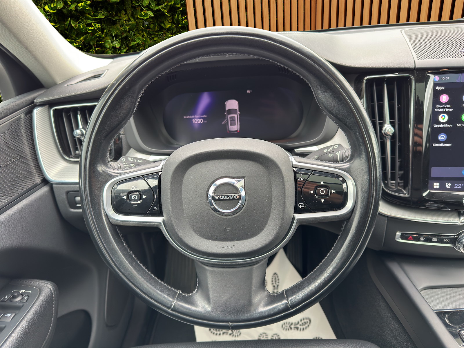 VOLVO XC60 2.0 B5 MH Inscription AWD-image-9