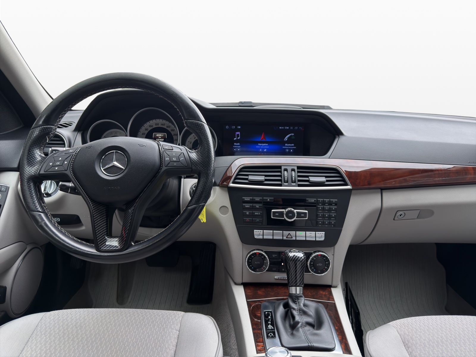 MERCEDES-BENZ C 250 Elégance 7G-Tronic-image-11
