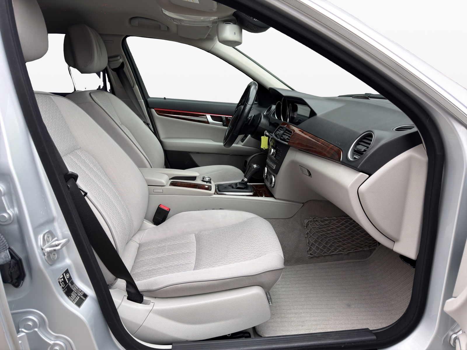 MERCEDES-BENZ C 250 Elégance 7G-Tronic-image-14