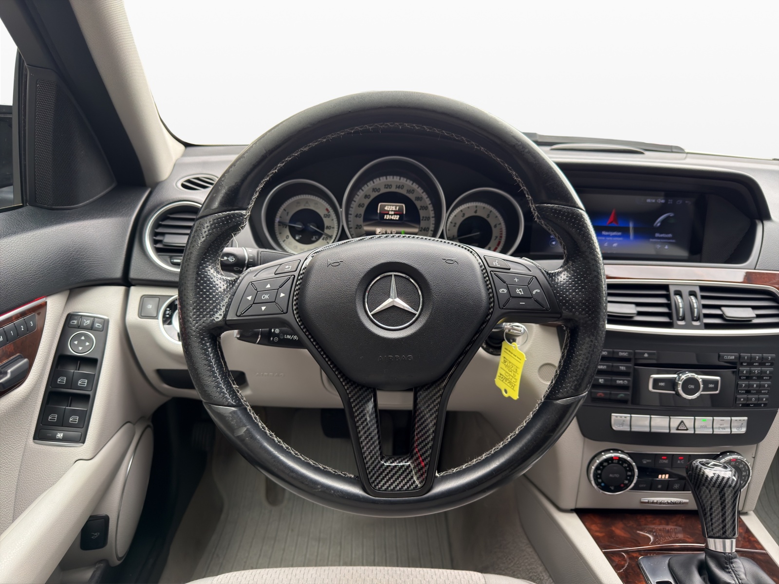 MERCEDES-BENZ C 250 Elégance 7G-Tronic-image-10