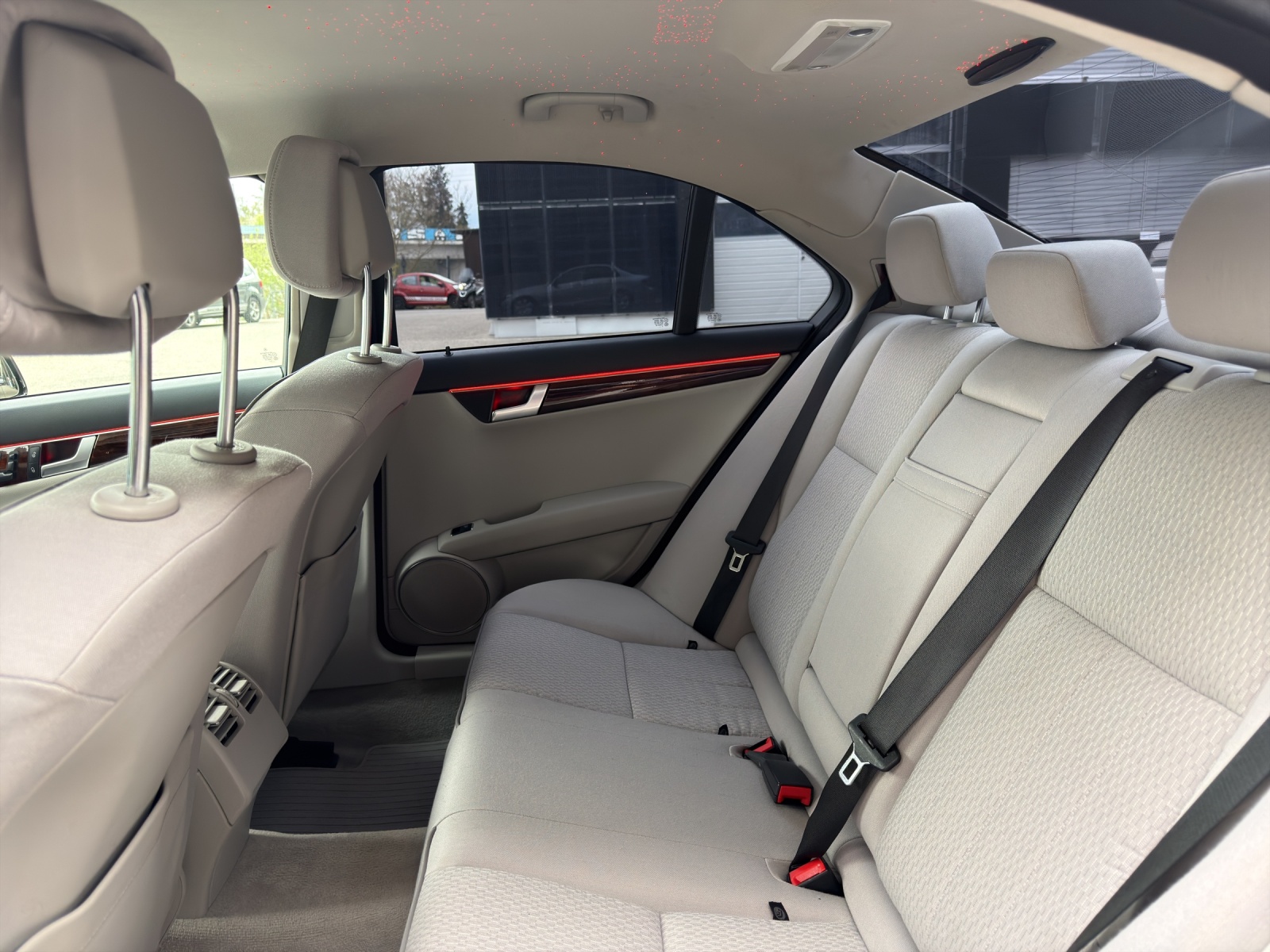 MERCEDES-BENZ C 250 Elégance 7G-Tronic-image-21