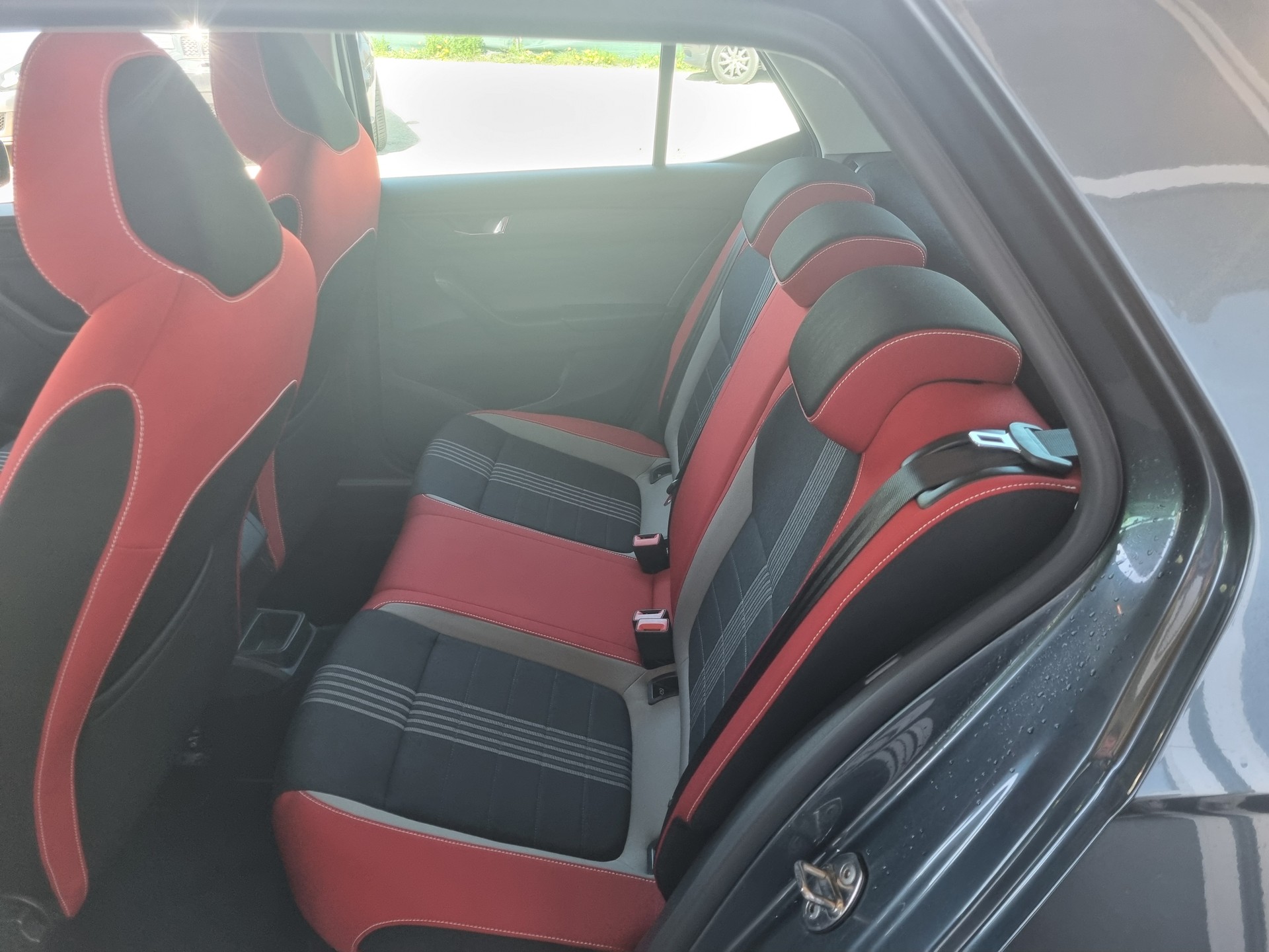 SKODA Fabia 1.2 TSI Monte Carlo DSG-image-8