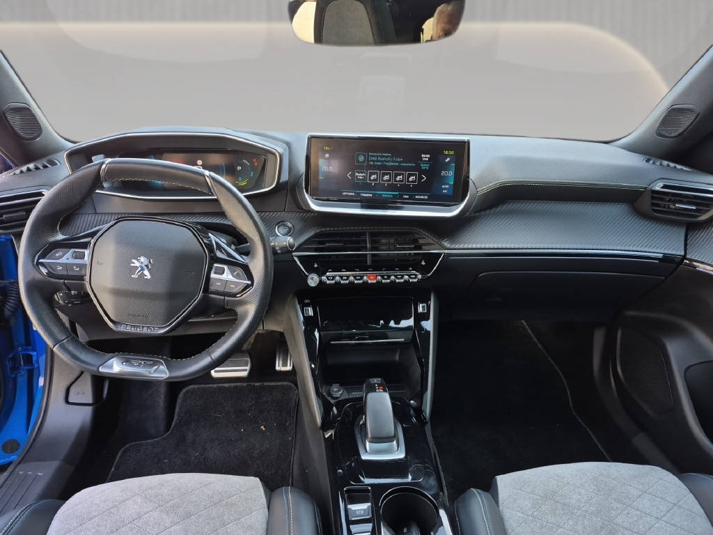 PEUGEOT 2008 Electrique 136 ch GT-image-11