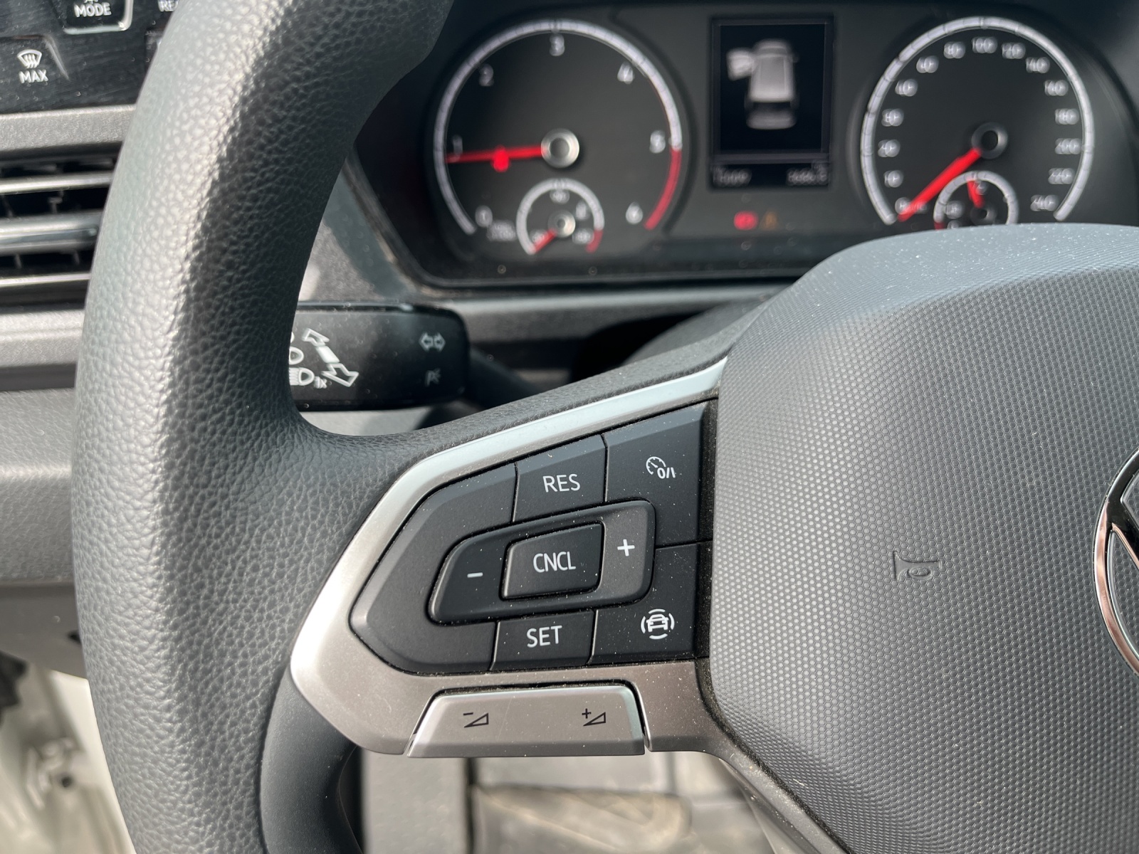 VW Caddy Cargo 2.0TDI 4Motion-image-13