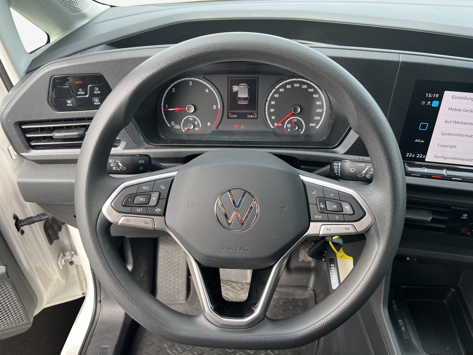 VW Caddy Cargo 2.0TDI 4Motion-image-9