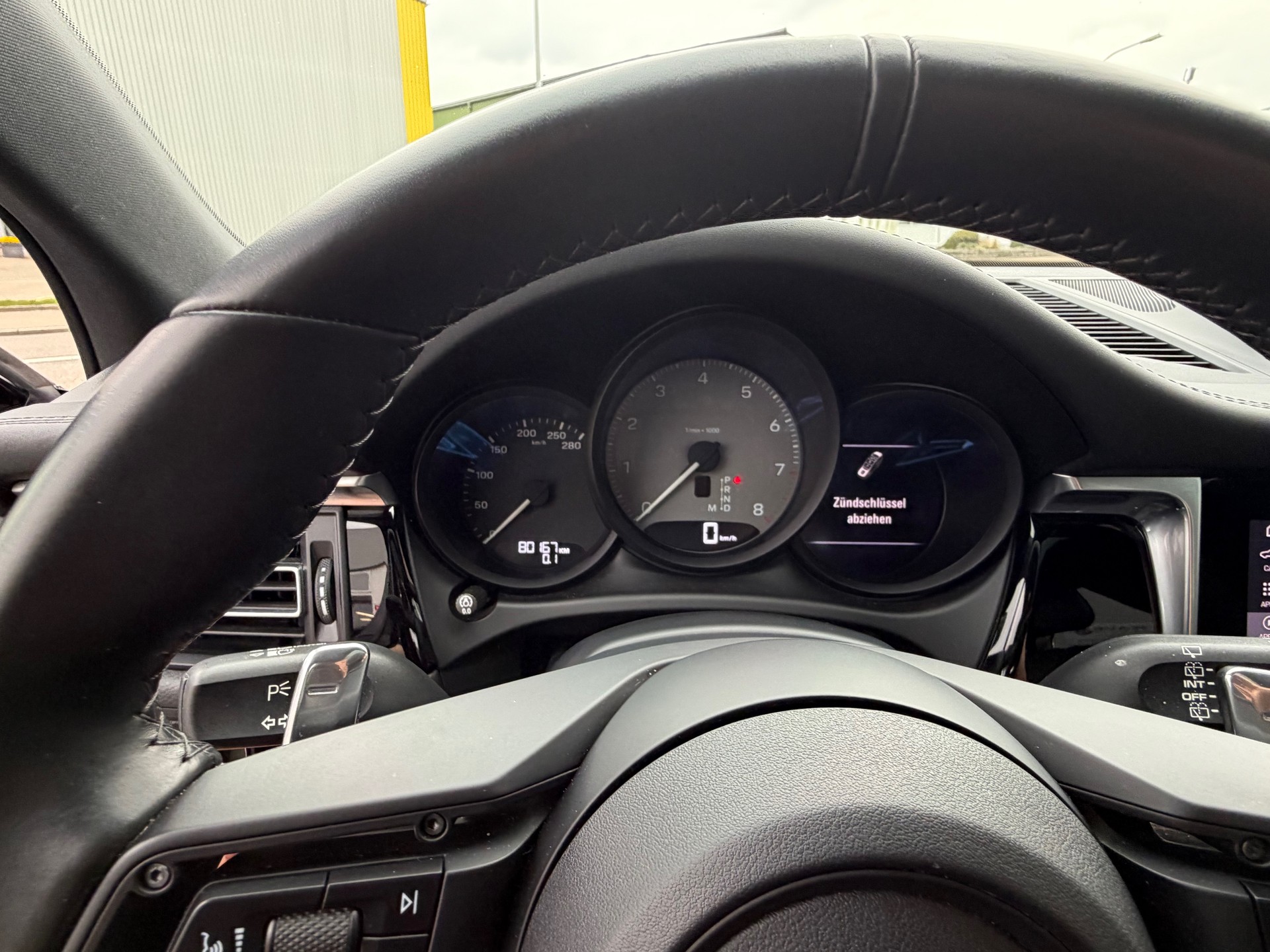 PORSCHE Macan S PDK-image-9