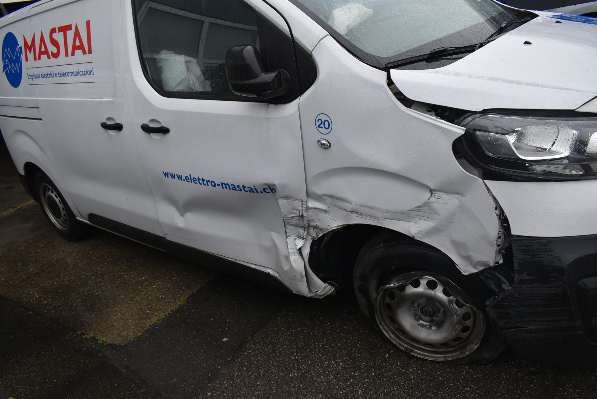 OPEL Vivaro Cargo 2.0 D s/s M-image-5