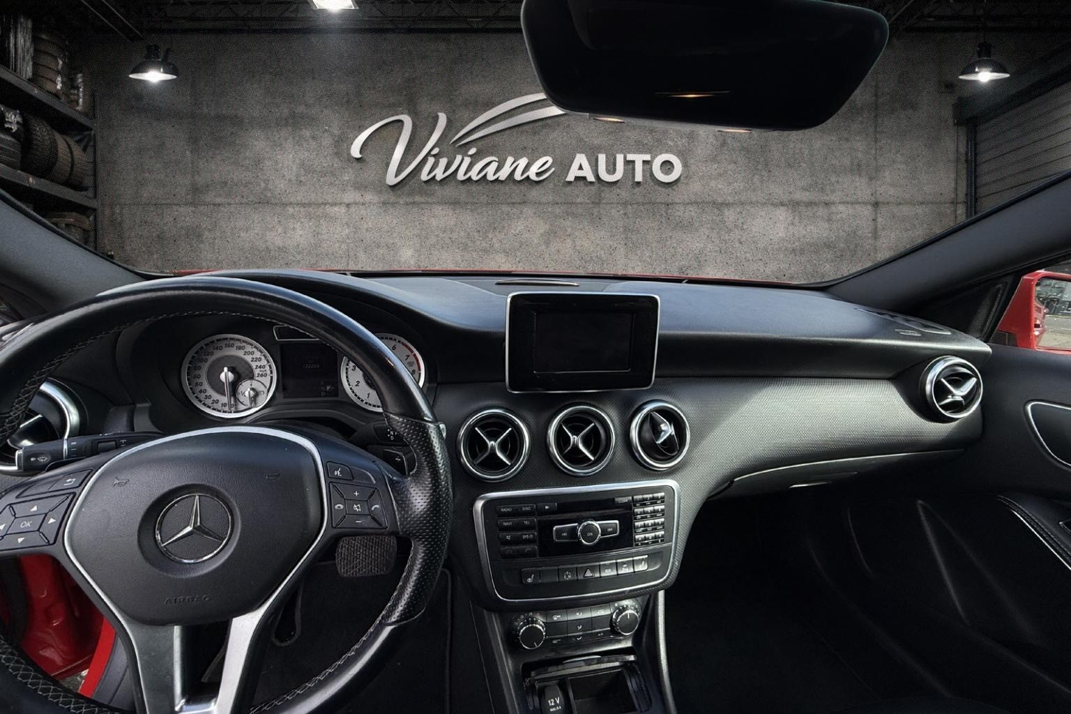 MERCEDES-BENZ A 180 Urban 7G-DCT-image-7