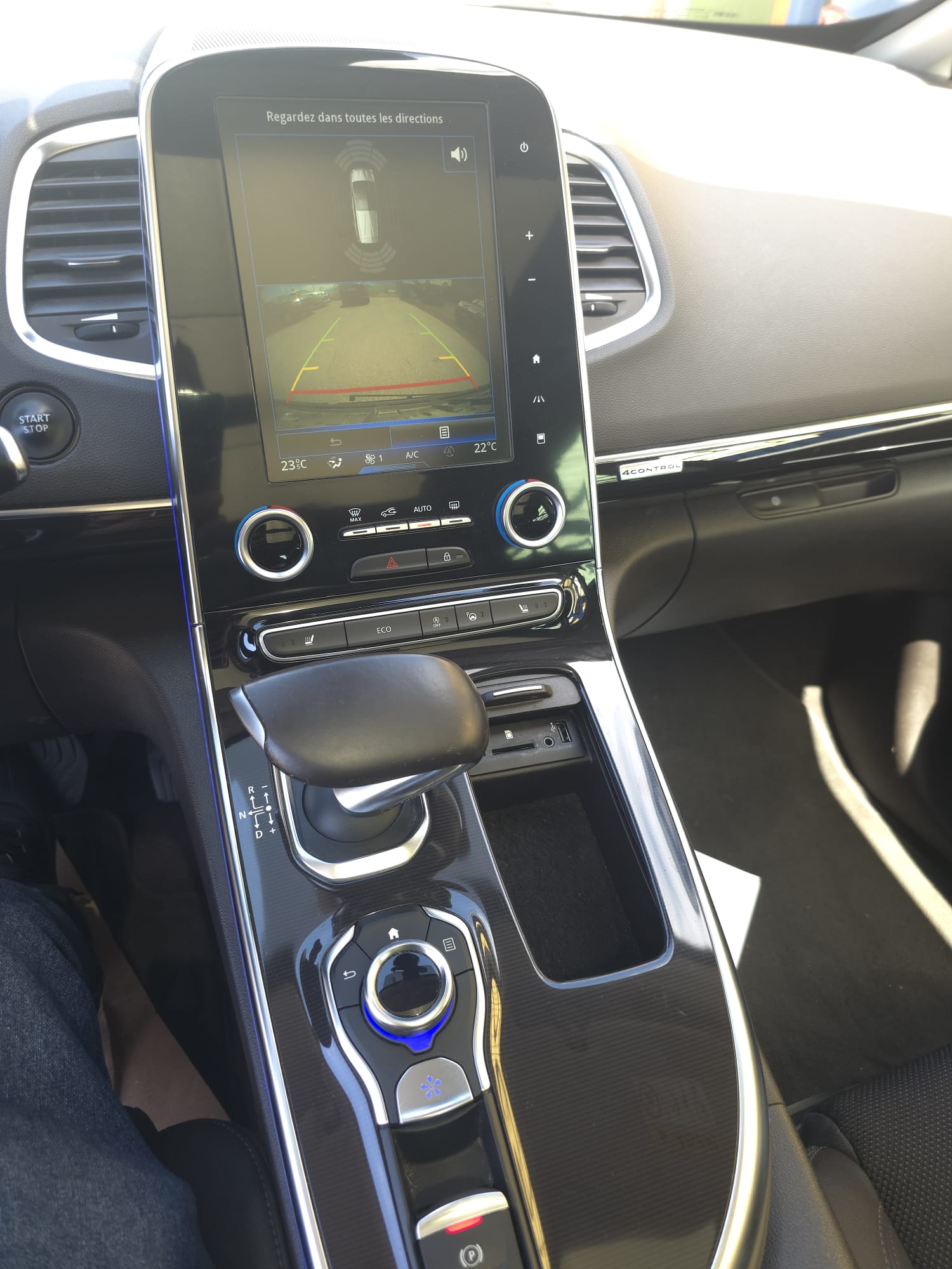 RENAULT Espace 1.8 TCe 90th Anniversary EDC-image-9