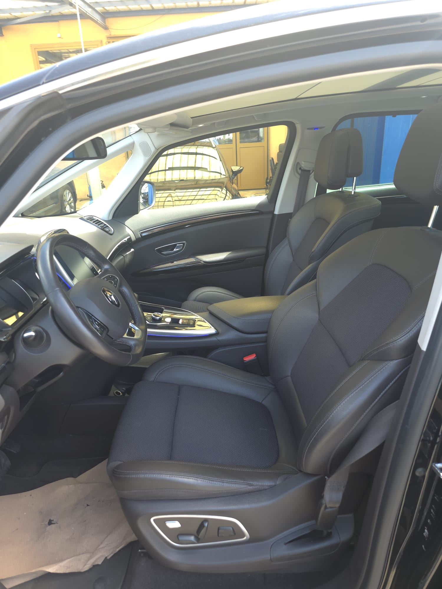RENAULT Espace 1.8 TCe 90th Anniversary EDC-image-4