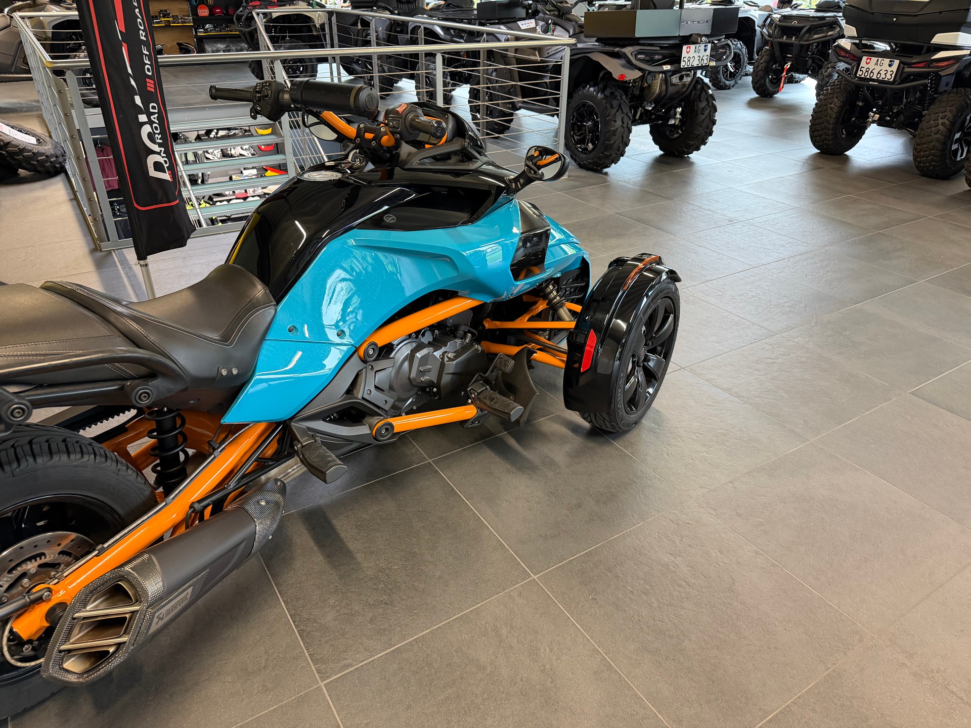 CAN-AM Spyder F3-S SE6-image-11
