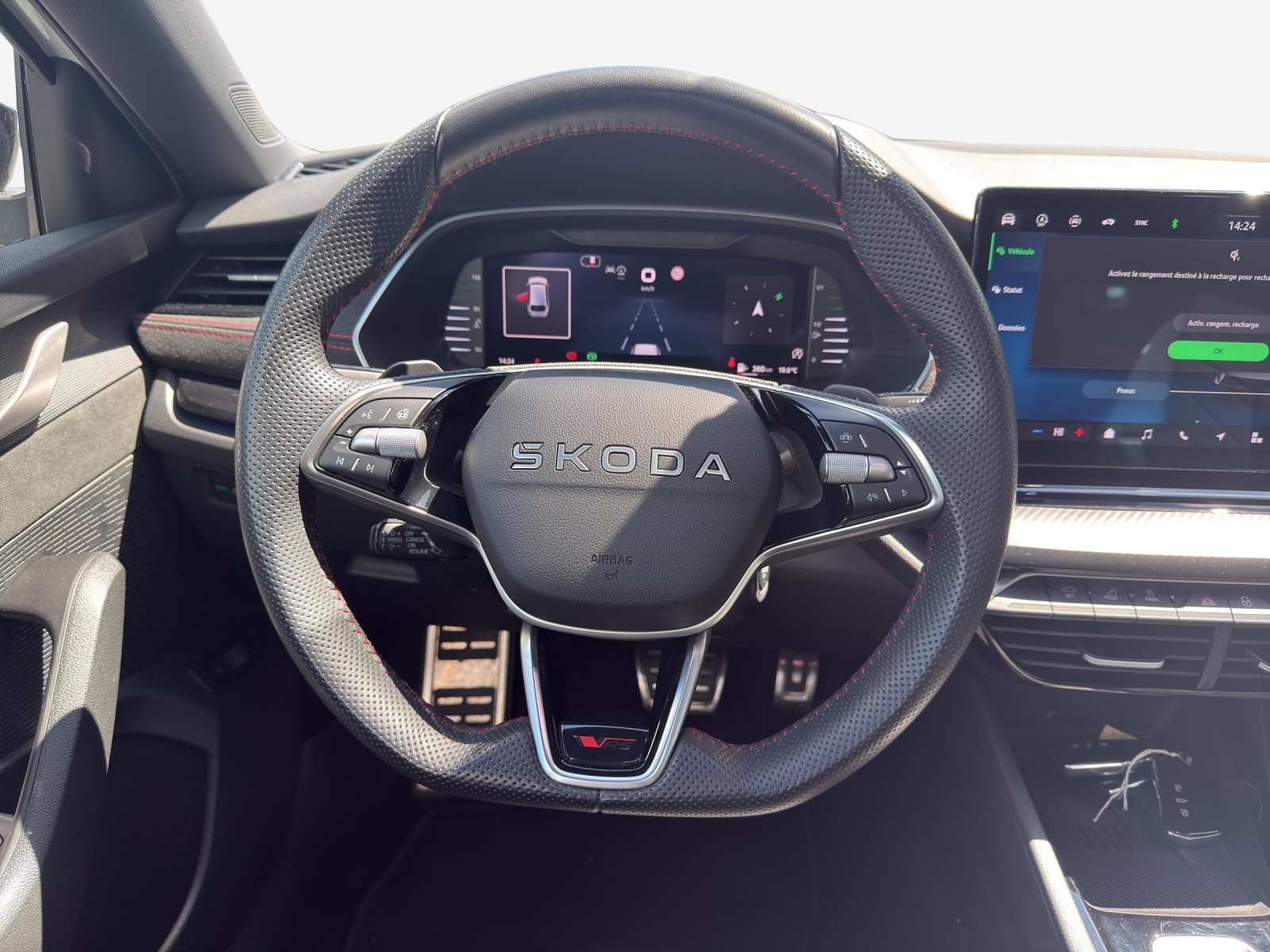 SKODA Octavia Combi 2.0 TSI DSG RS-image-9