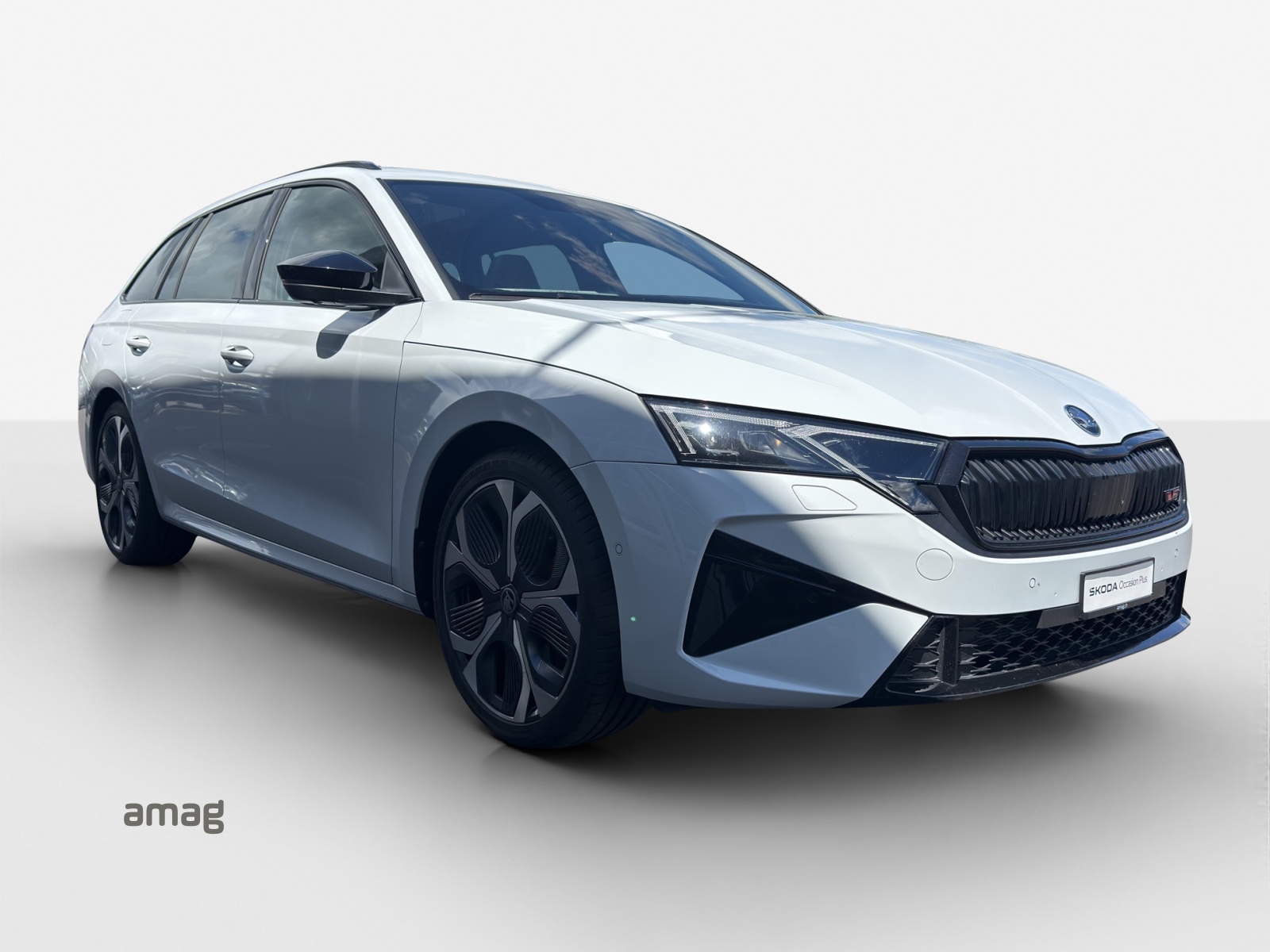 SKODA Octavia Combi 2.0 TSI DSG RS-image-5