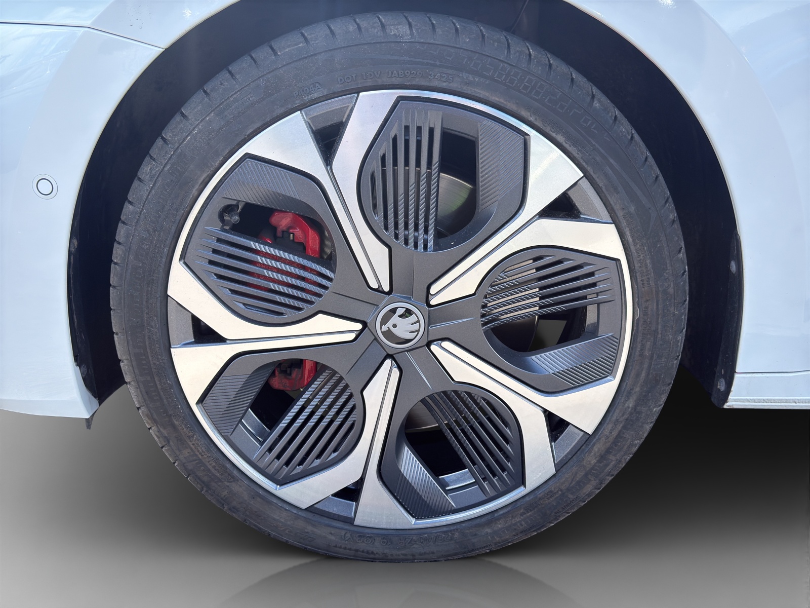 SKODA Octavia Combi 2.0 TSI DSG RS-image-13